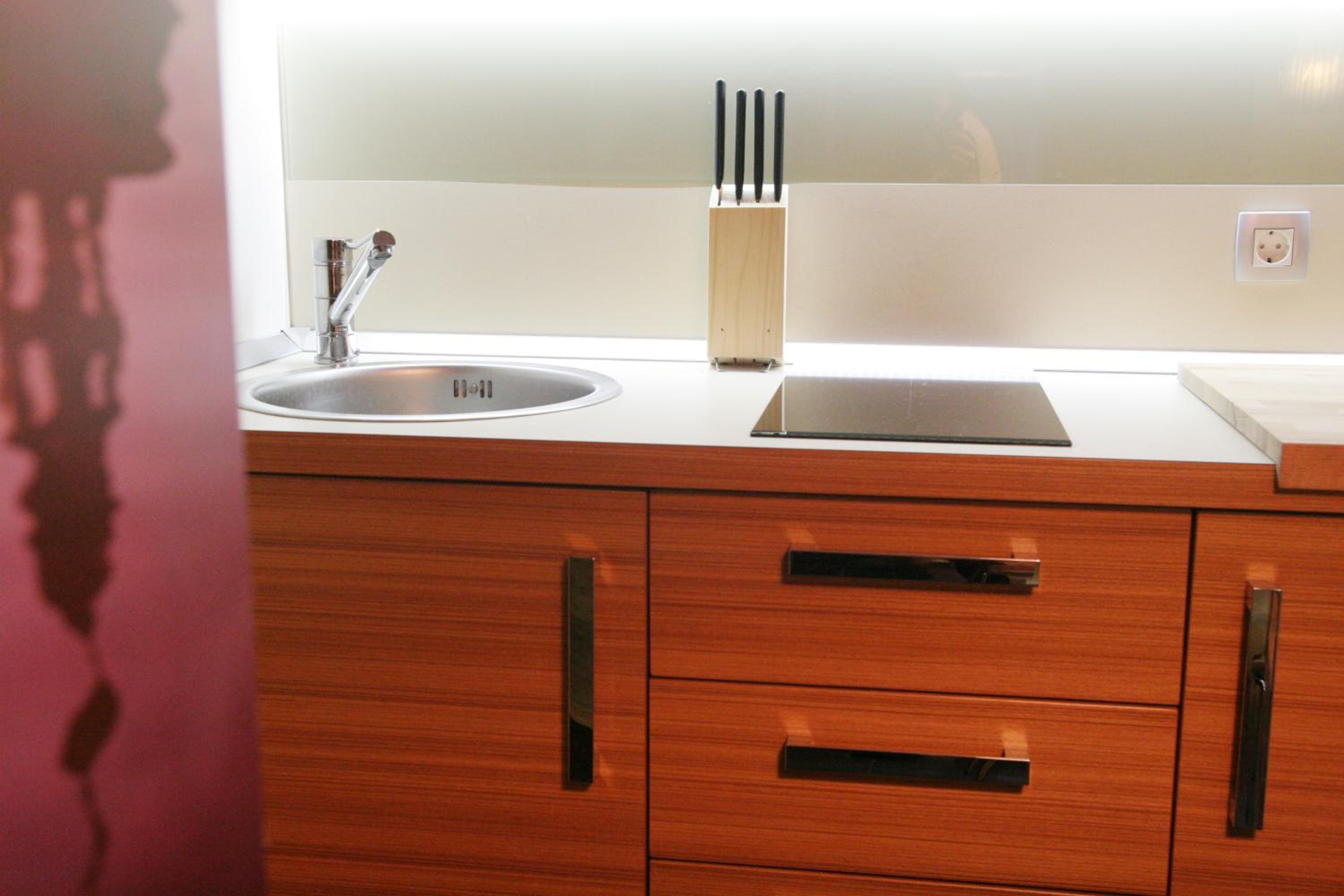 One-Bedroom Apartment with Sauna - Photo 4