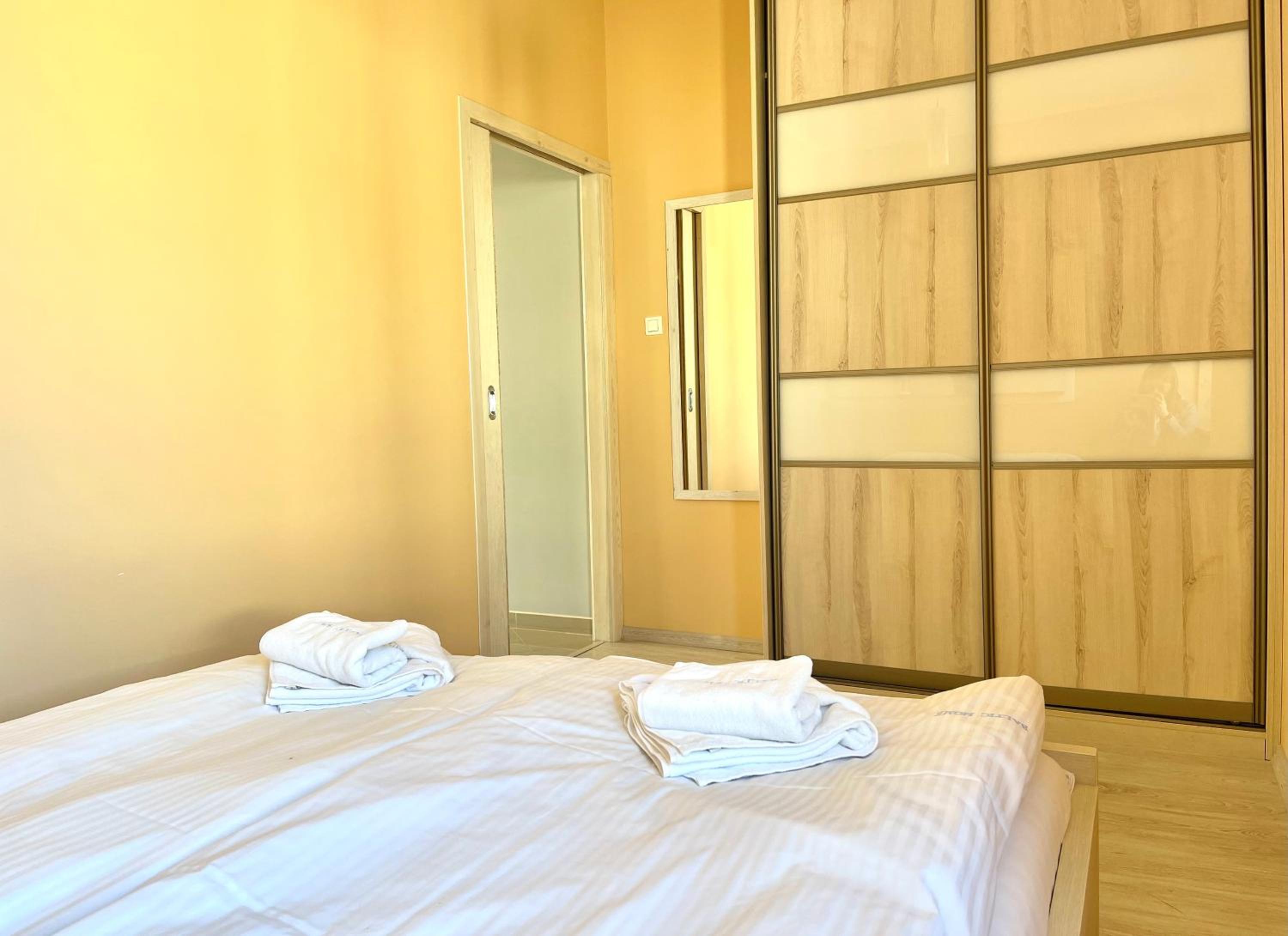One-Bedroom Apartment with Terrace