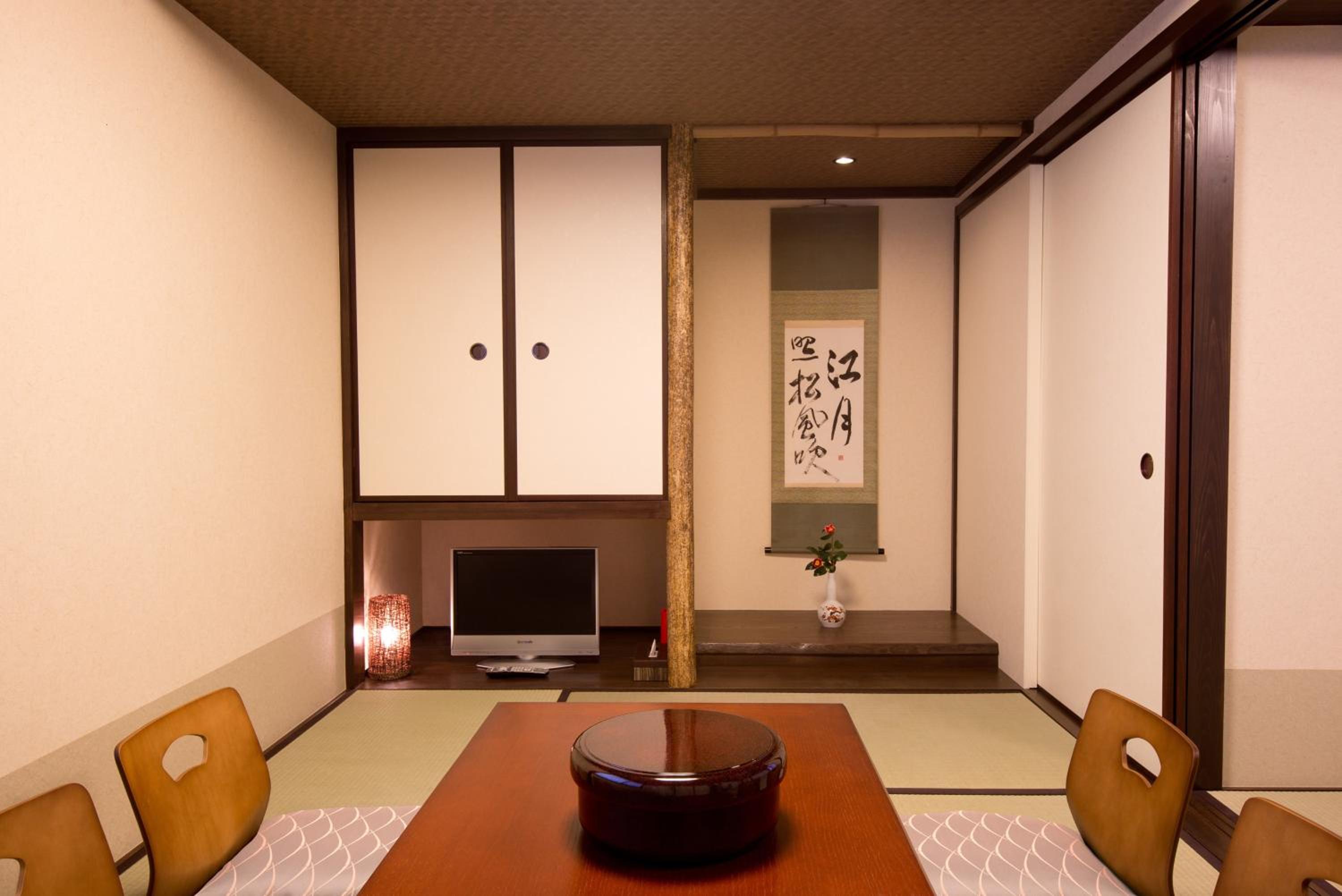 Japanese-Style Family room with kitchen