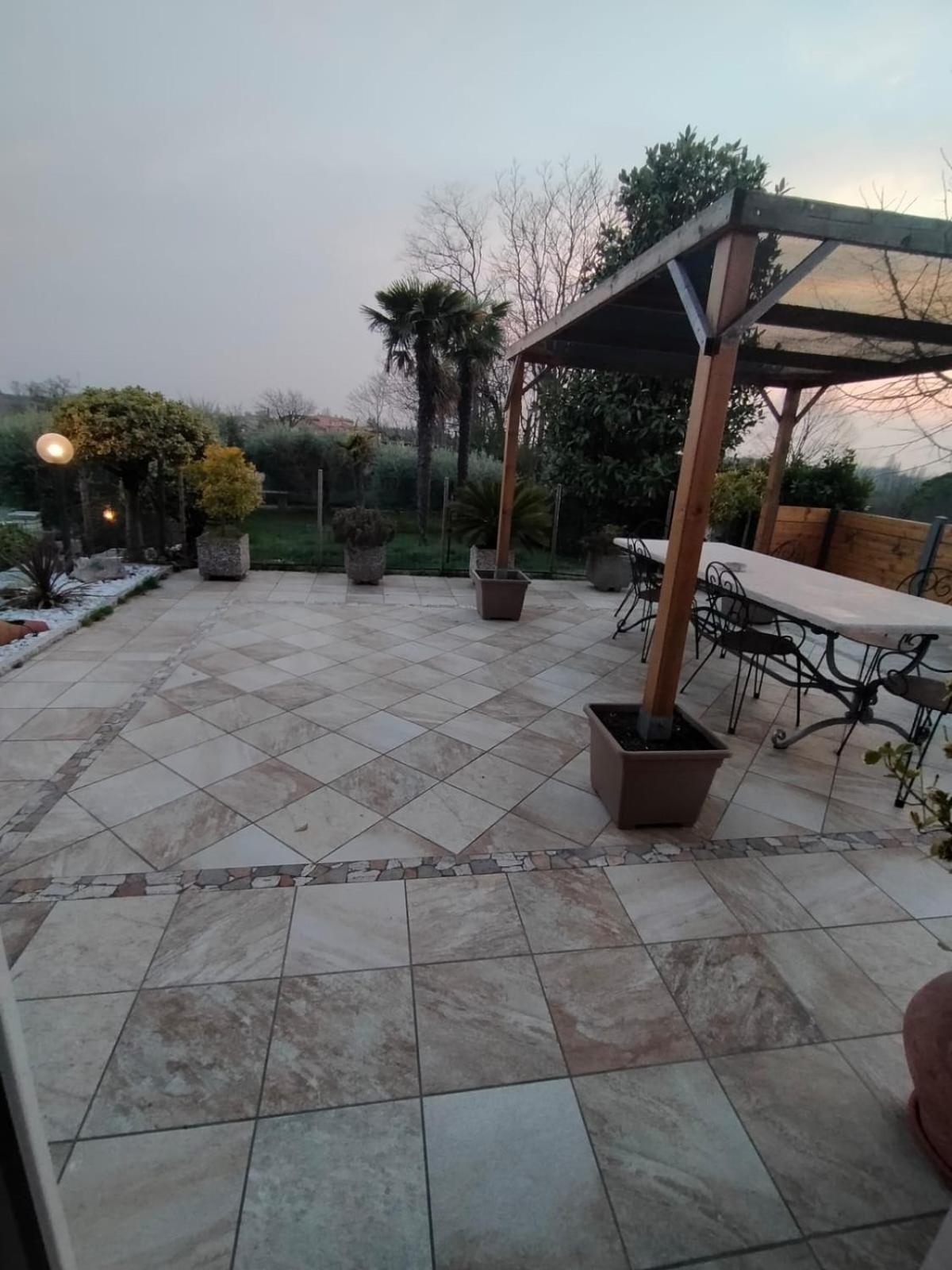 Family Room with Terrace - Photo 7