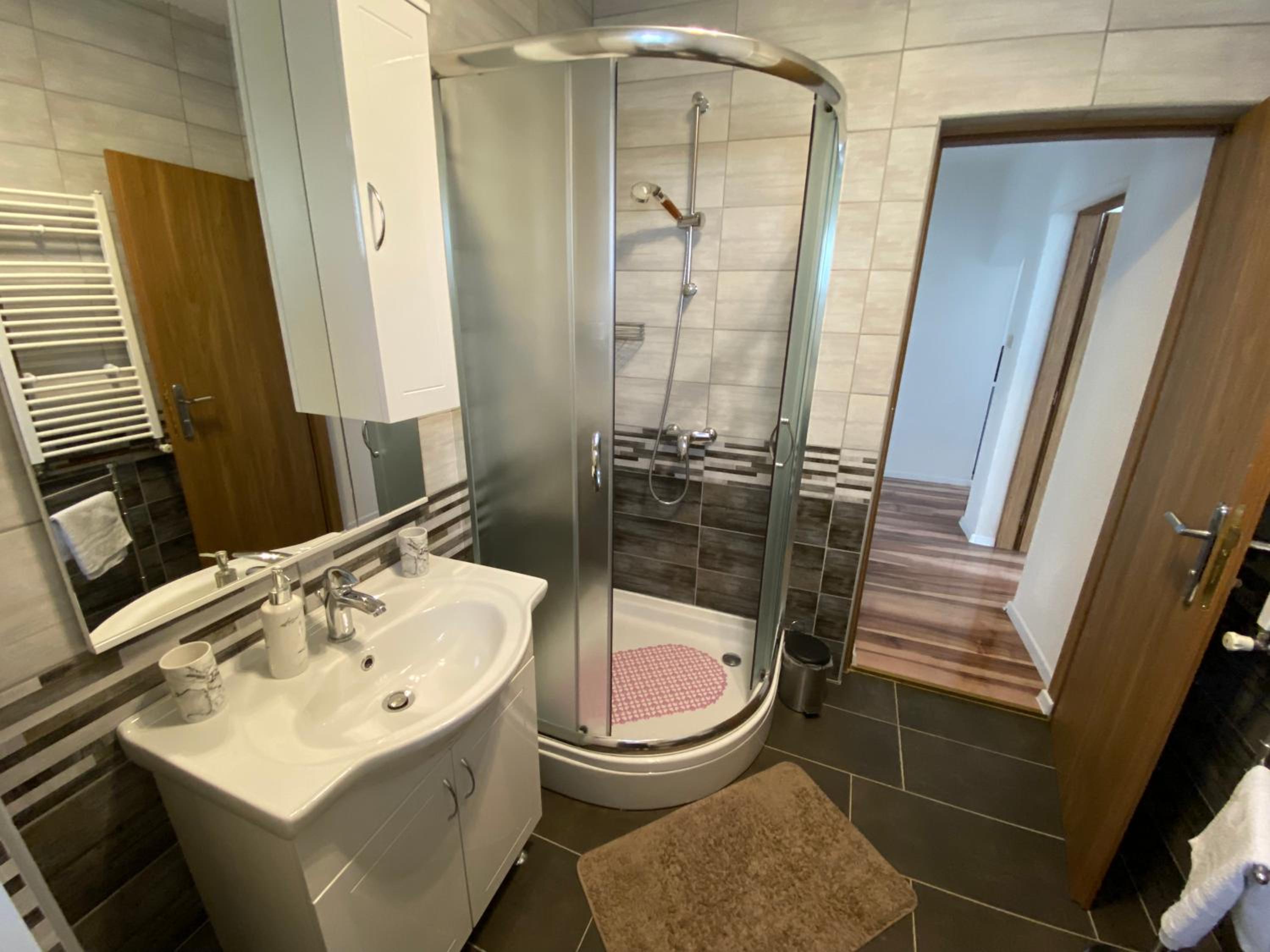 Apartment - Photo 18