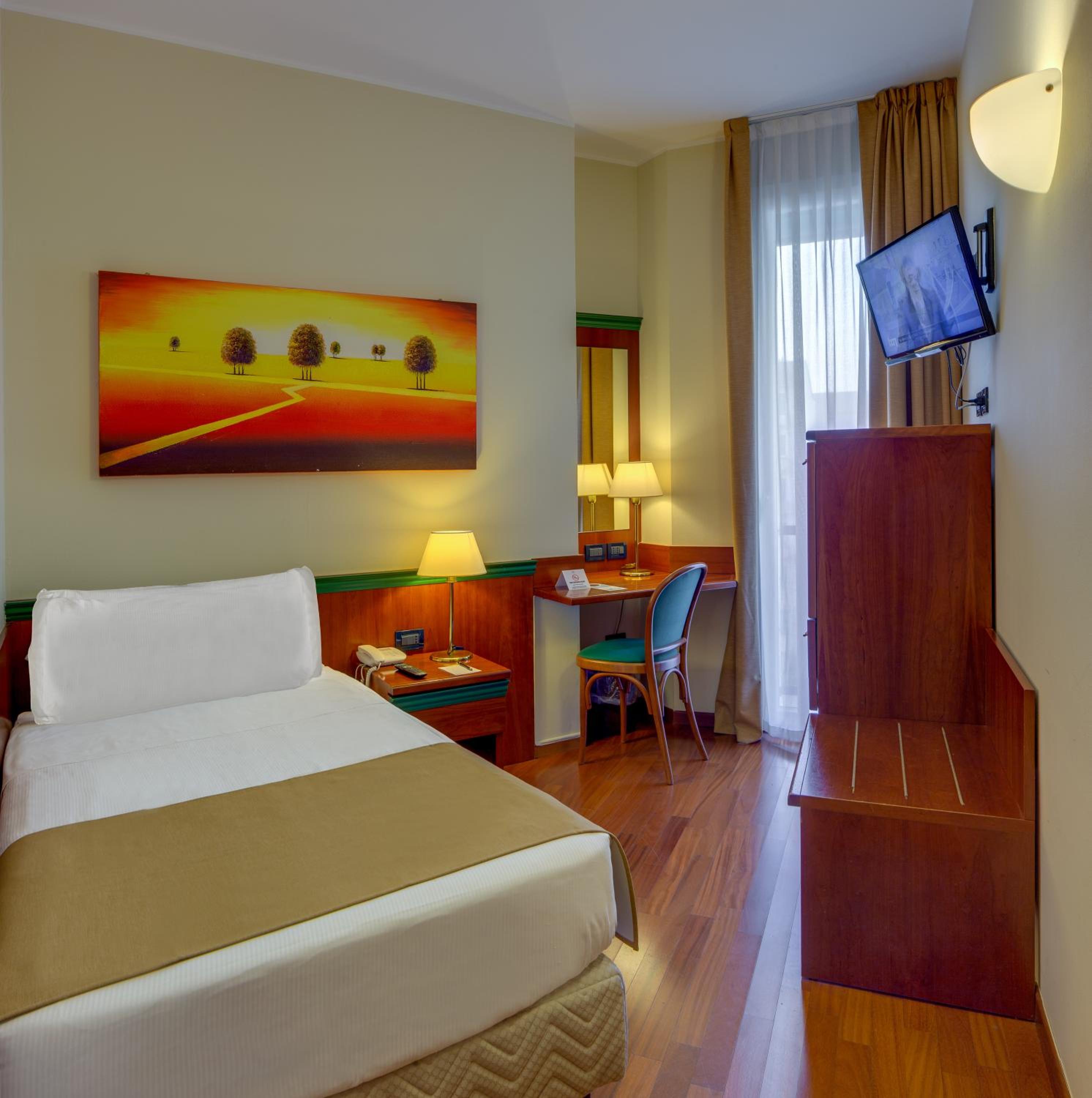 Economy Single Room