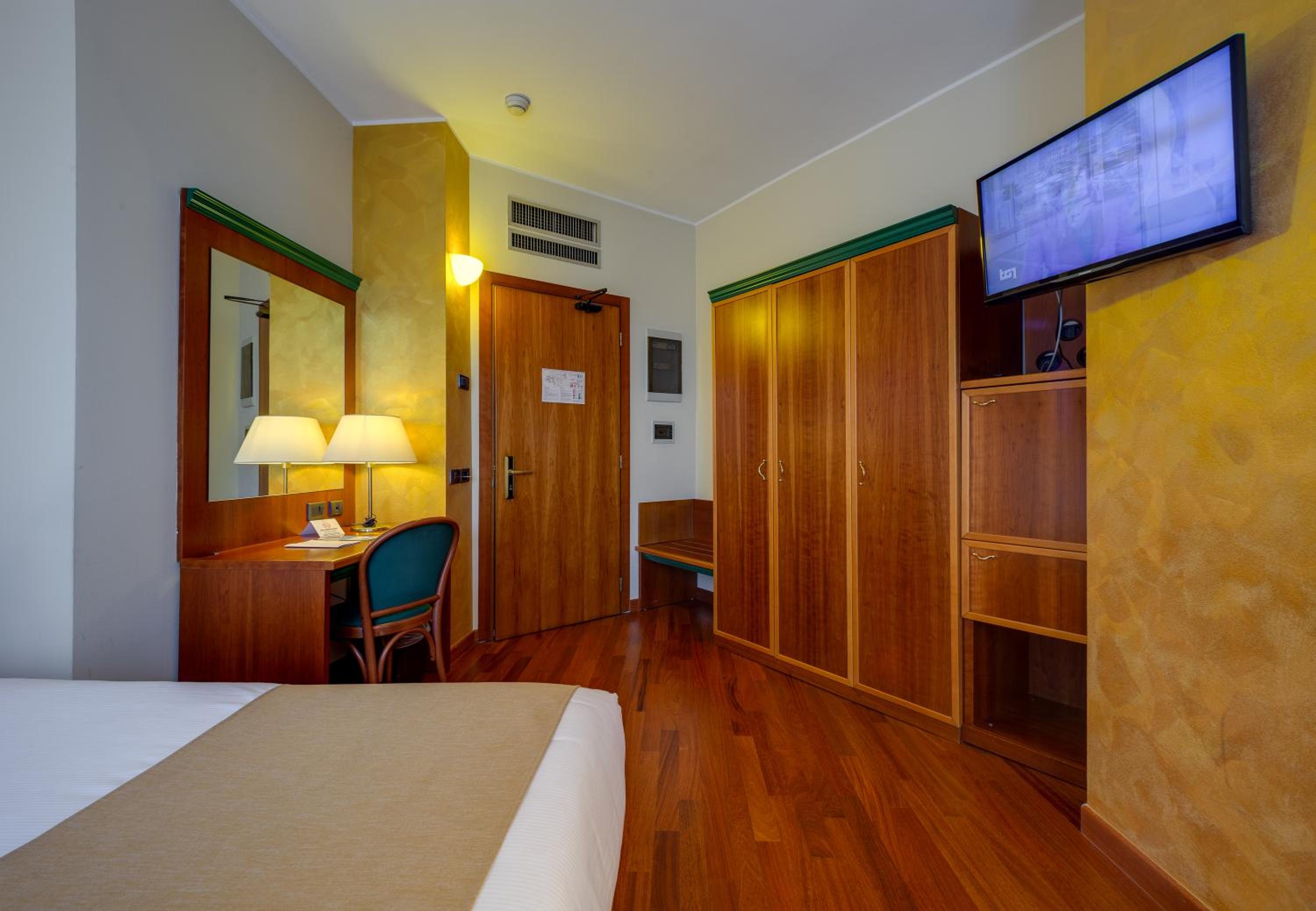 Single Room