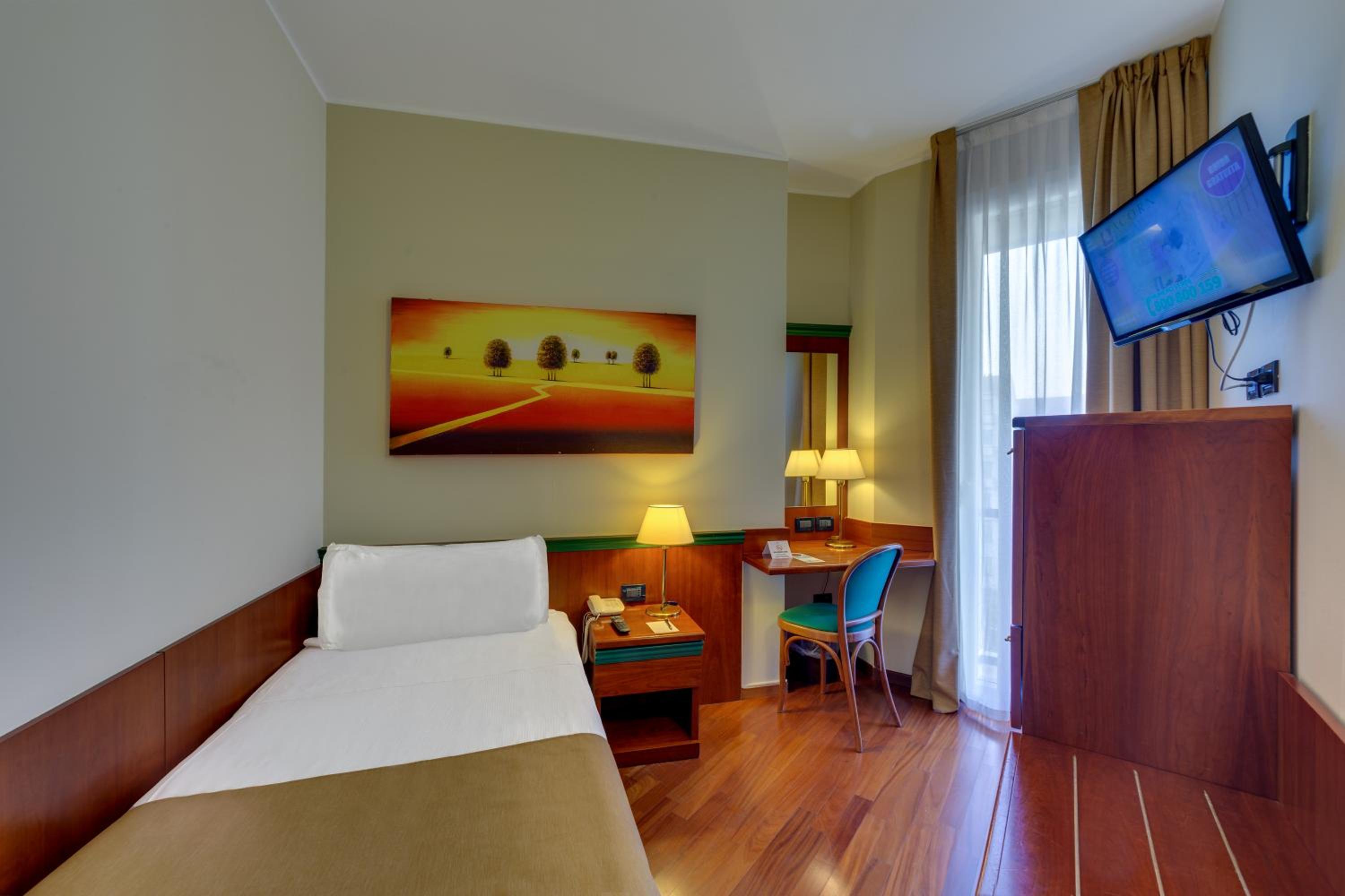 Economy Single Room