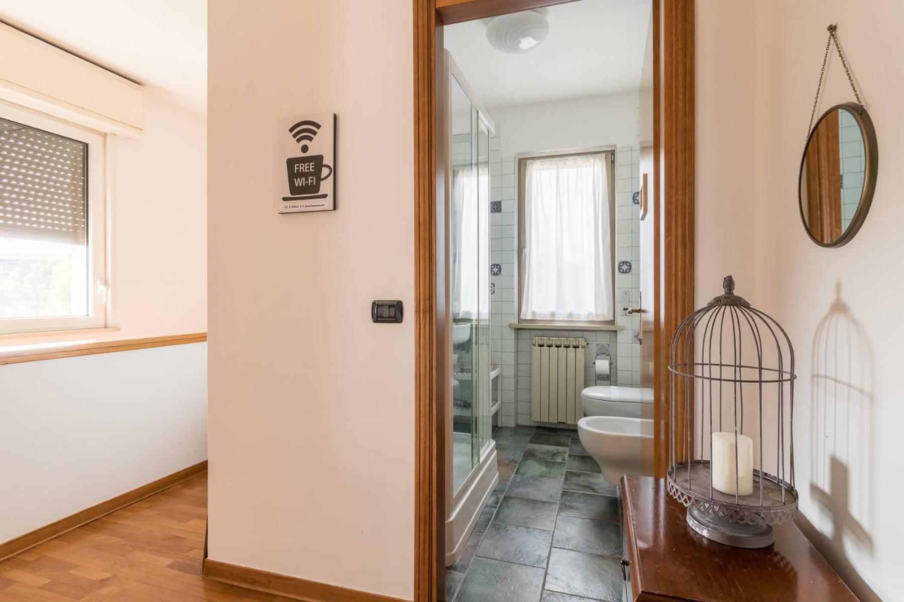 Quadruple Room with Private External Bathroom - Photo 15