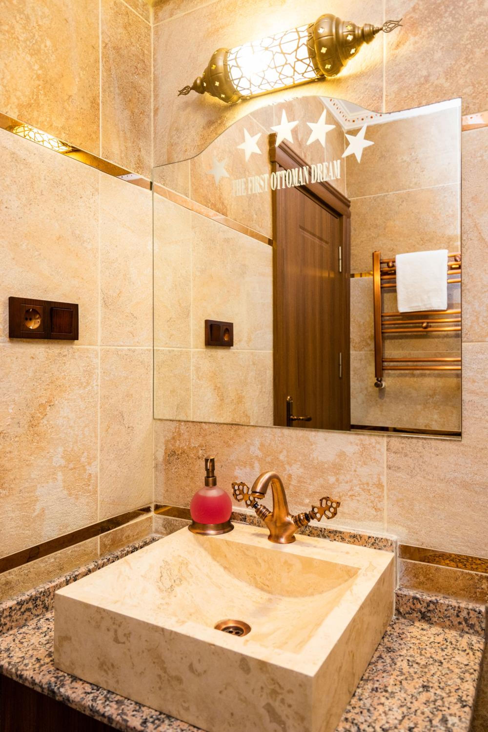Superior Triple Room photo 2