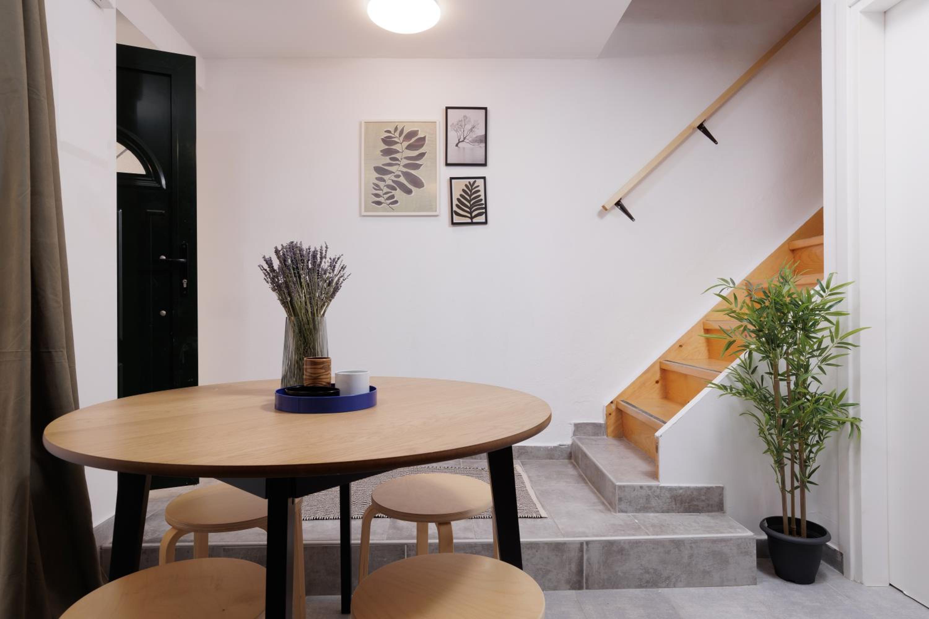 Two-Bedroom Apartment - Photo 18