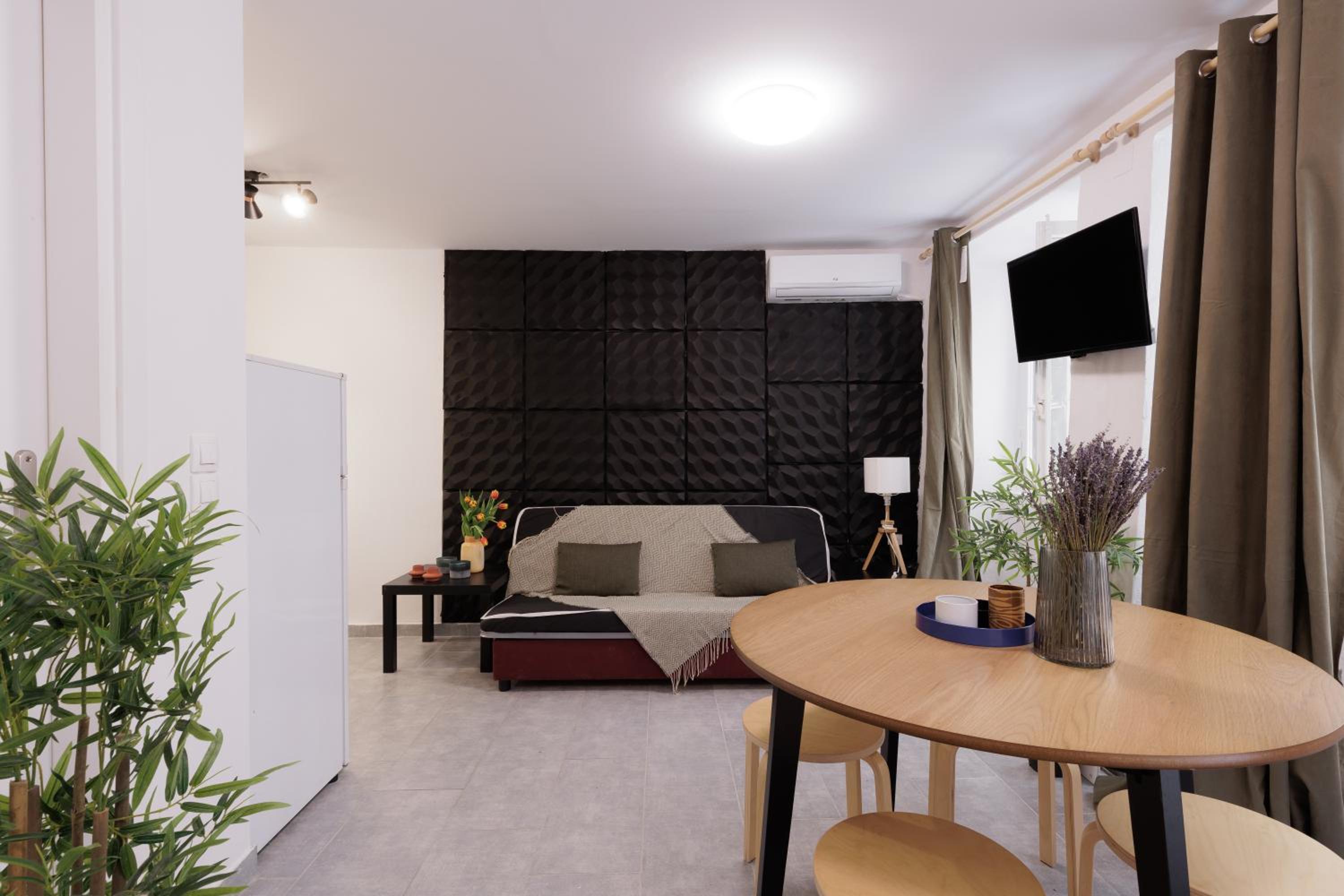 Two-Bedroom Apartment - Photo 13
