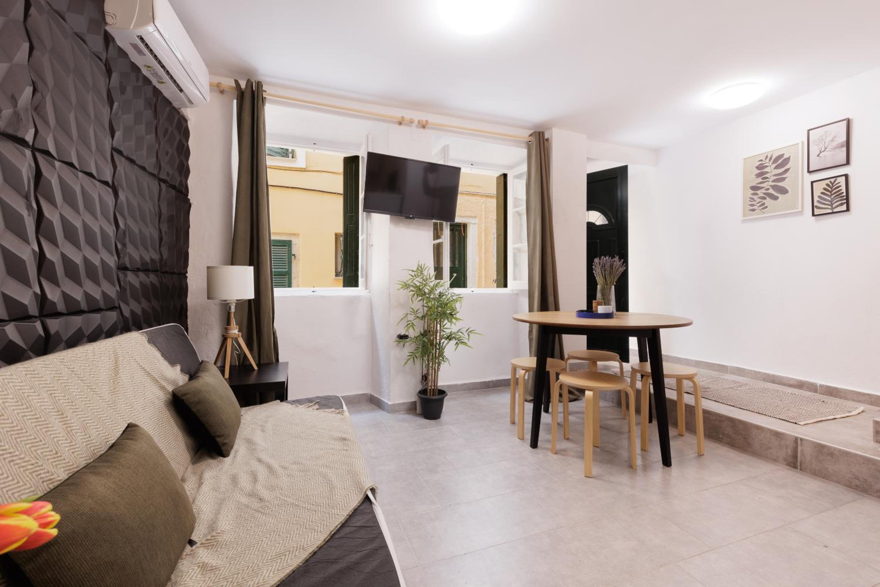 Two-Bedroom Apartment - Photo 11