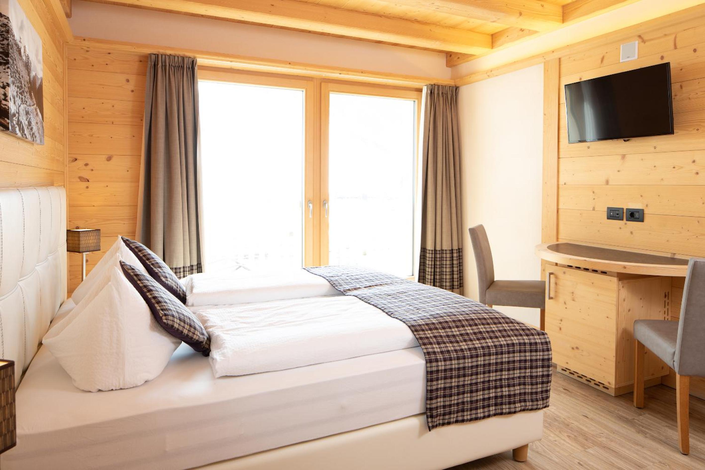 Double or Twin Room photo 2