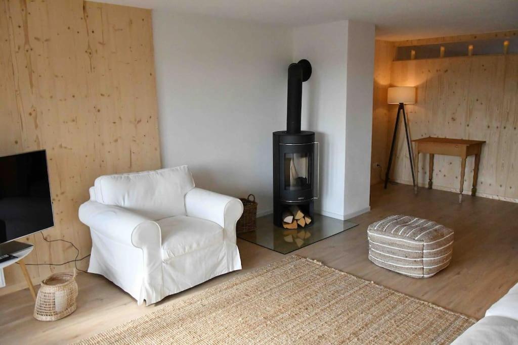 Two-Bedroom Apartment with Balcony - Photo 12