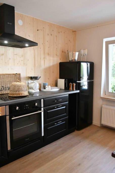 Two-Bedroom Apartment with Balcony - Photo 15