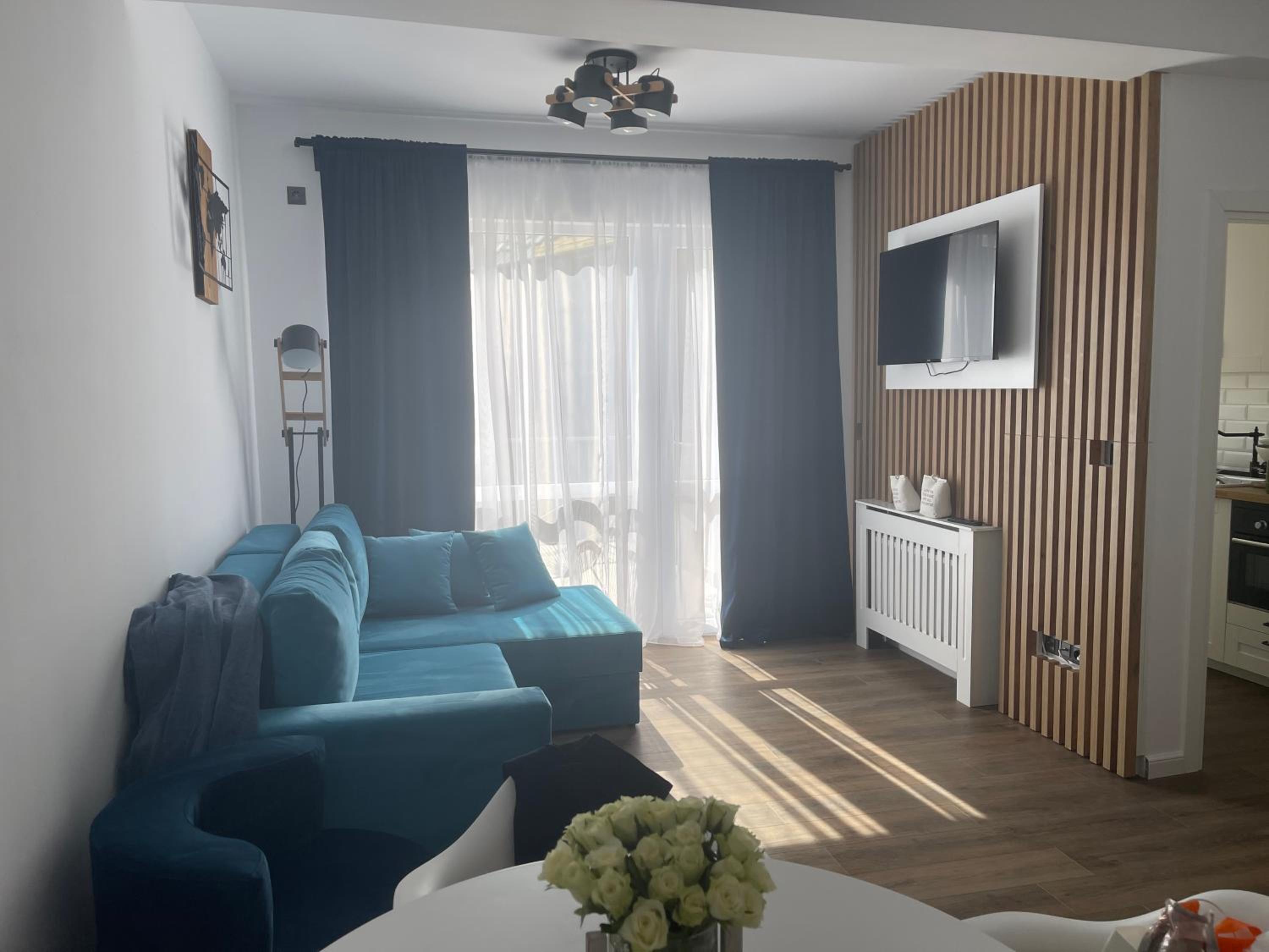 One-Bedroom Apartment - Photo 1