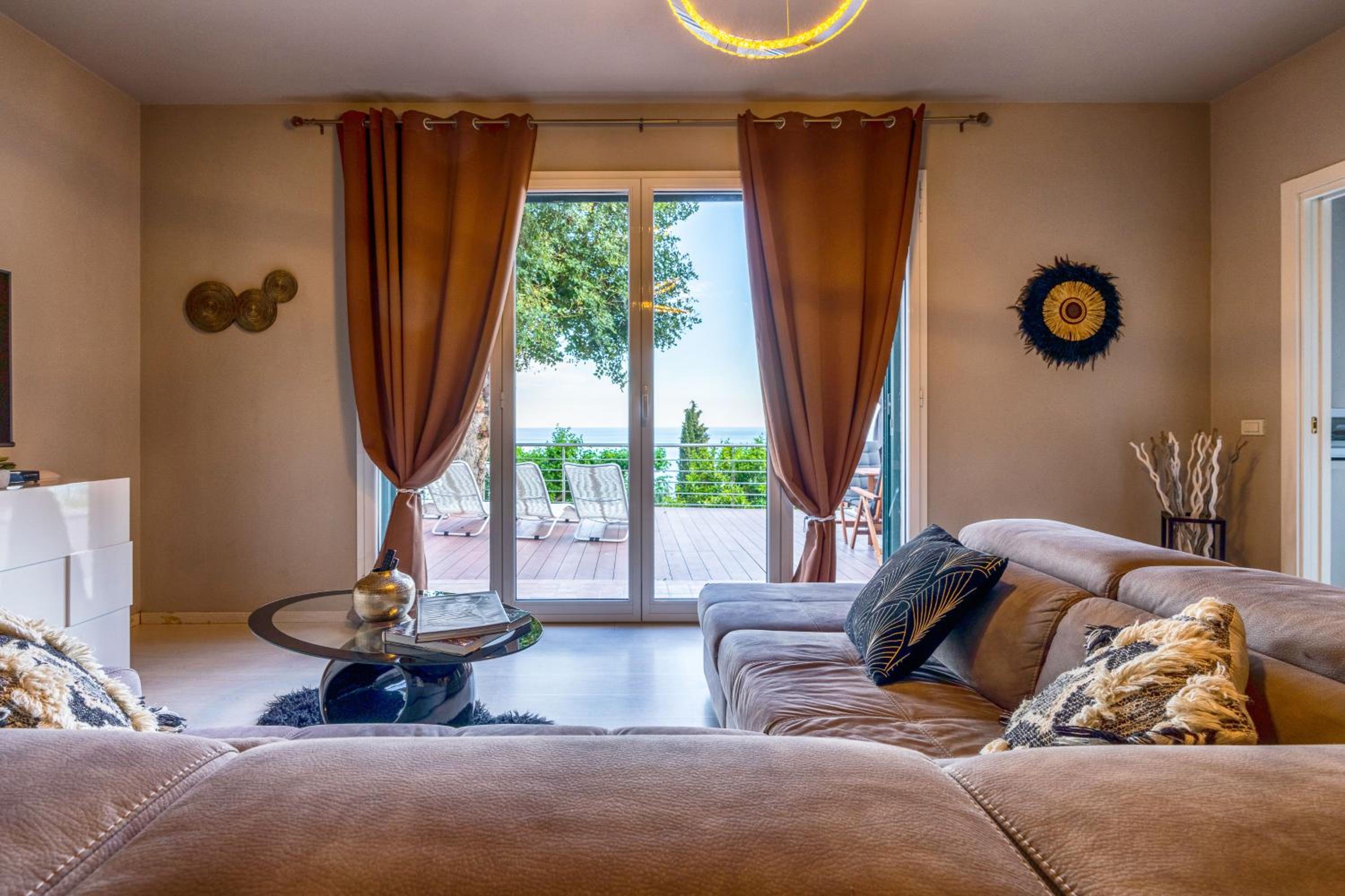 Villa with Sea View photo 1