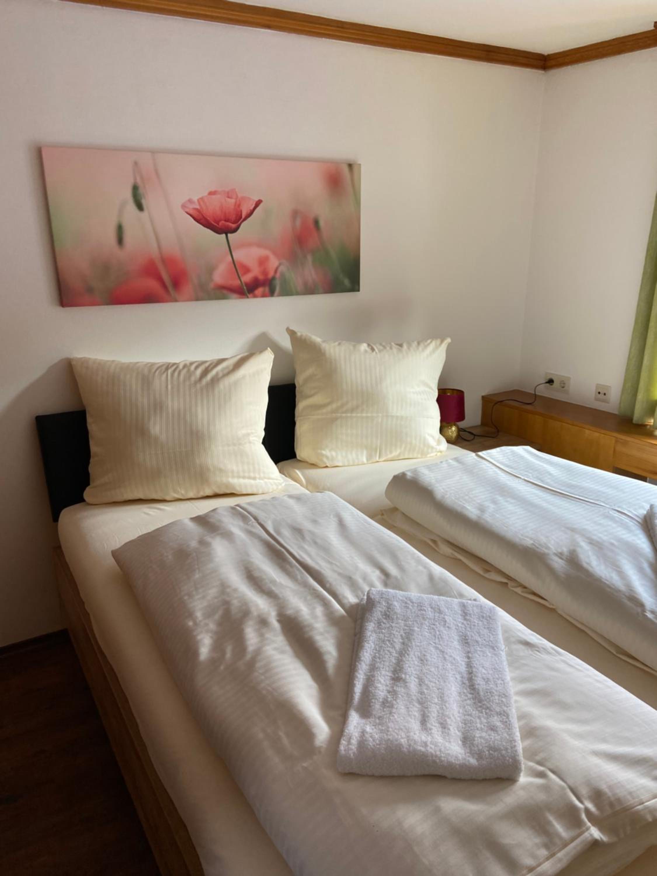 Standard Double Room - Photo 3