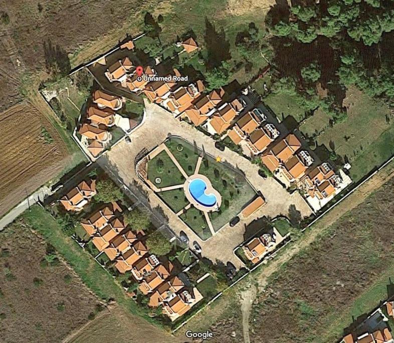 Villa photo 2