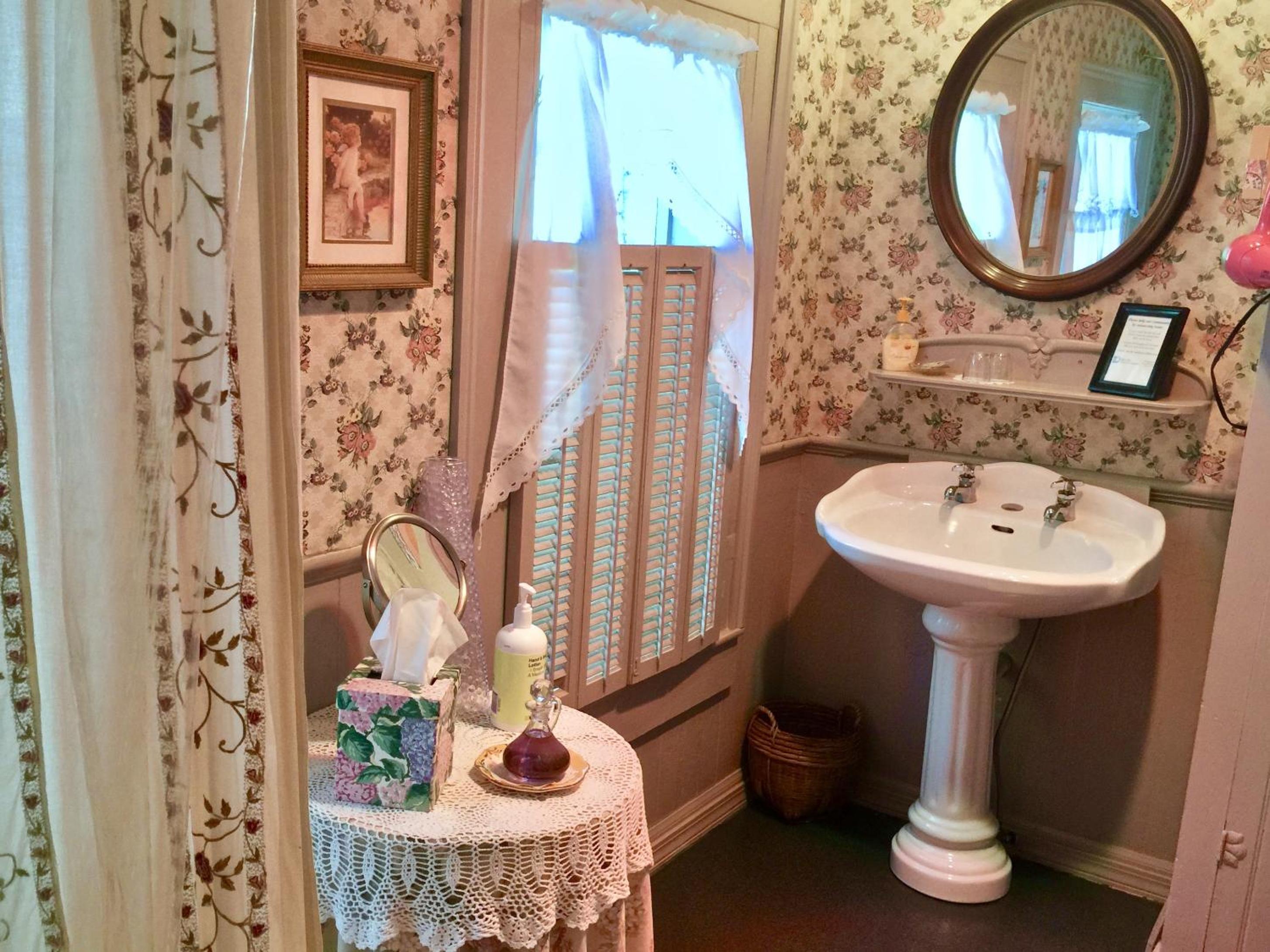 Deluxe Queen Room photo 2