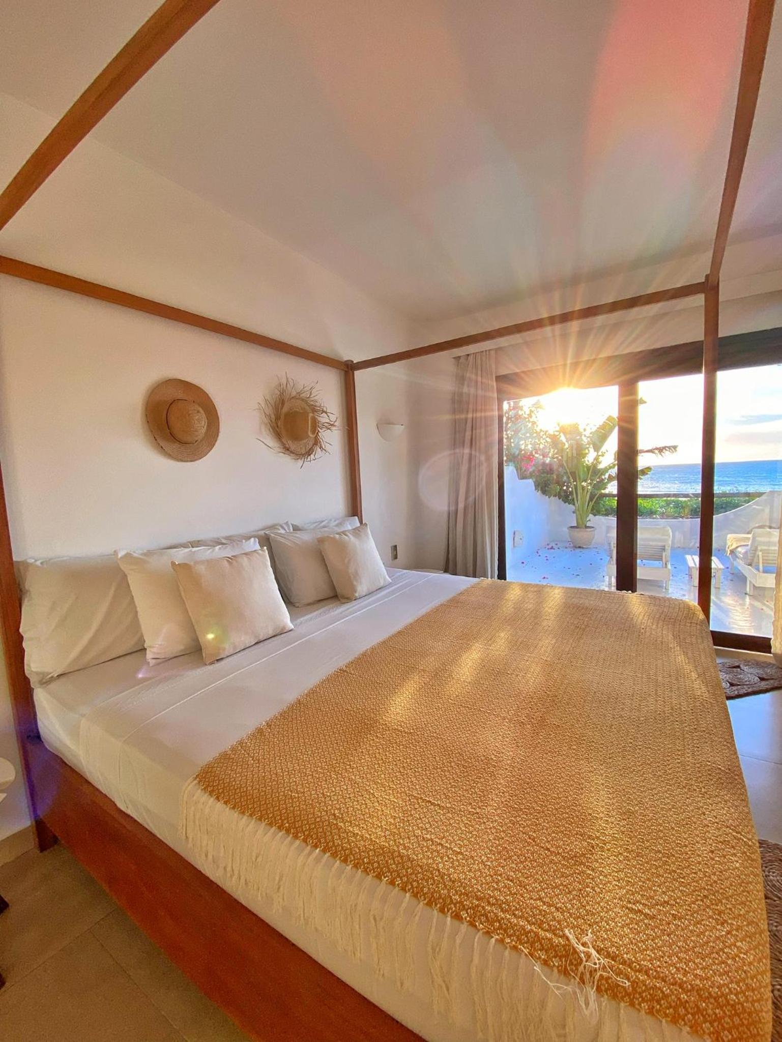 One-Bedroom Apartment with Sea View