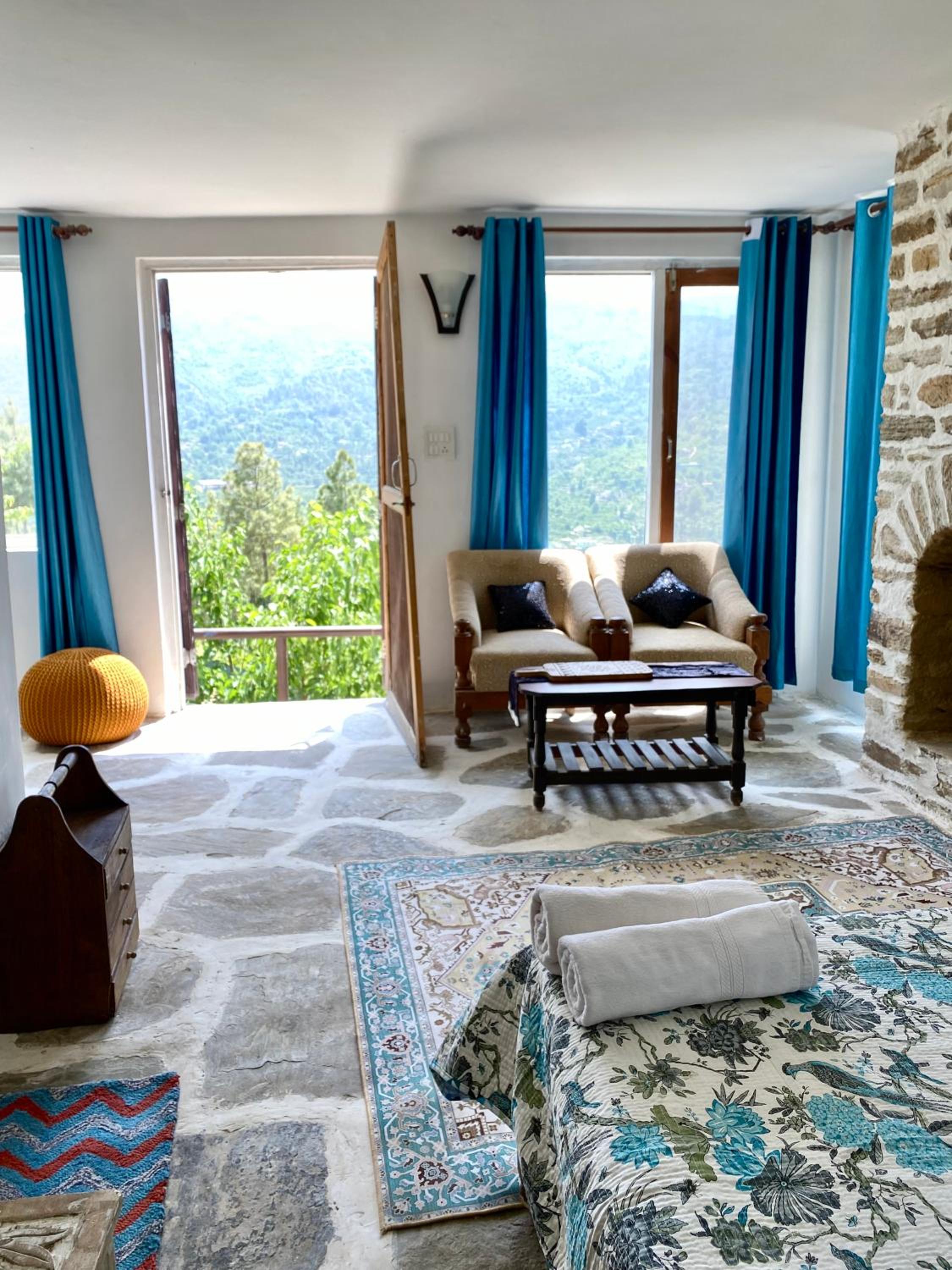 Suite with Mountain View