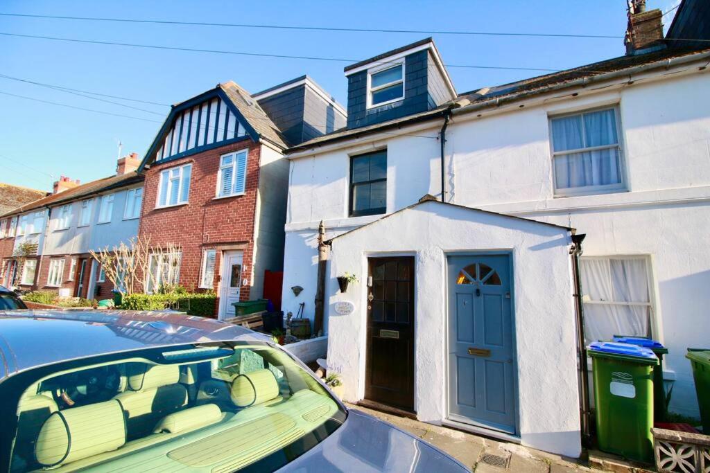 Three-Bedroom House photo 1