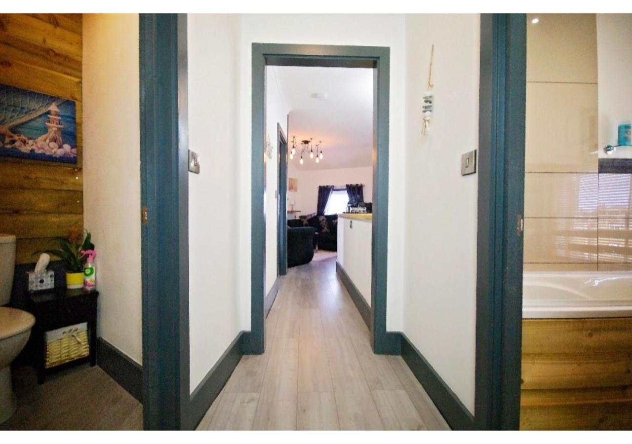 Two-Bedroom Apartment - Photo 16