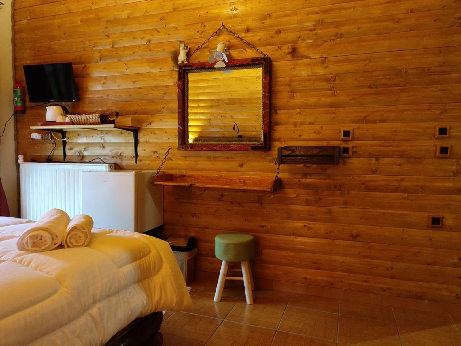 Quadruple Room - Photo 5