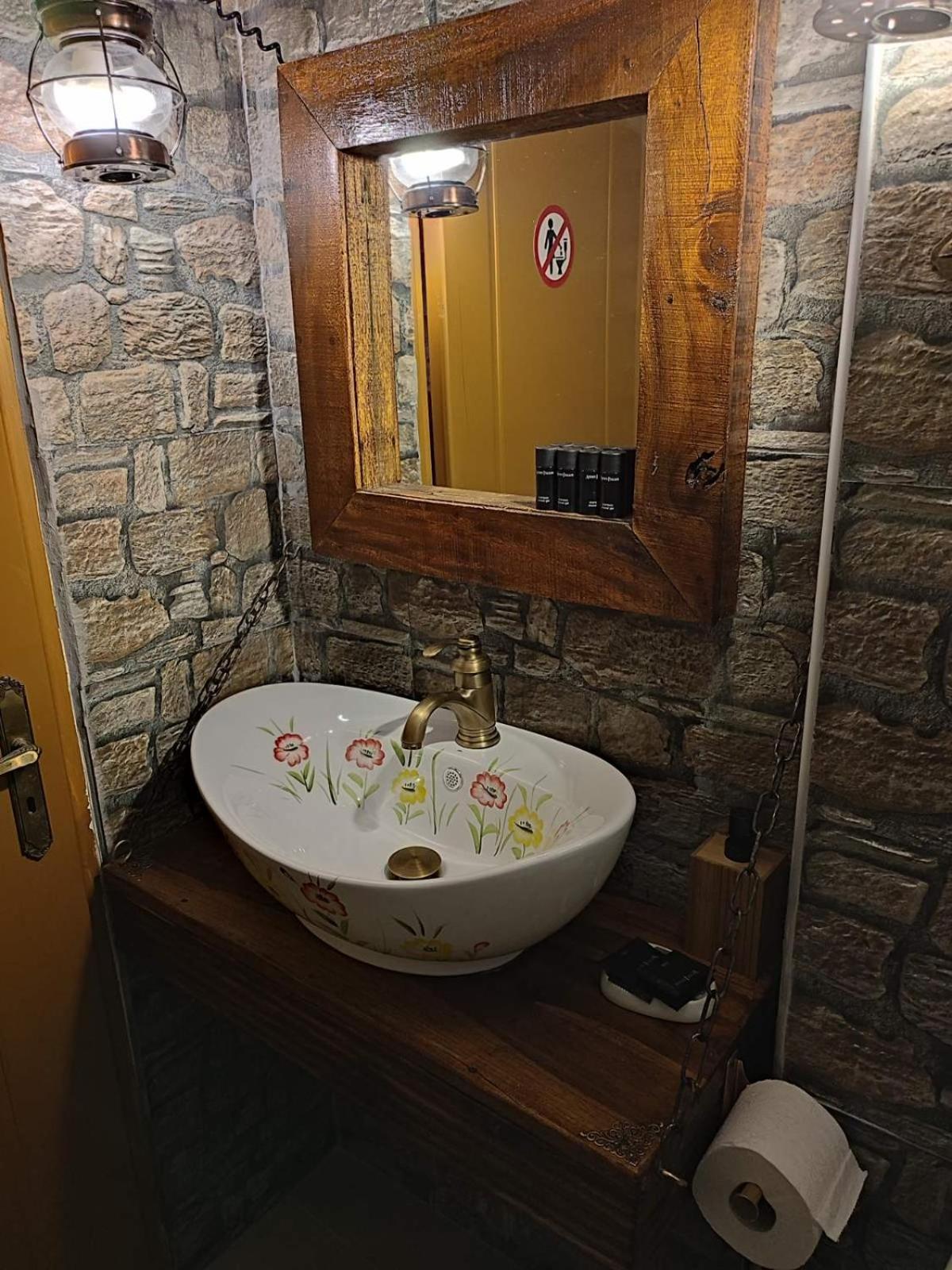 Quadruple Room - Photo 6