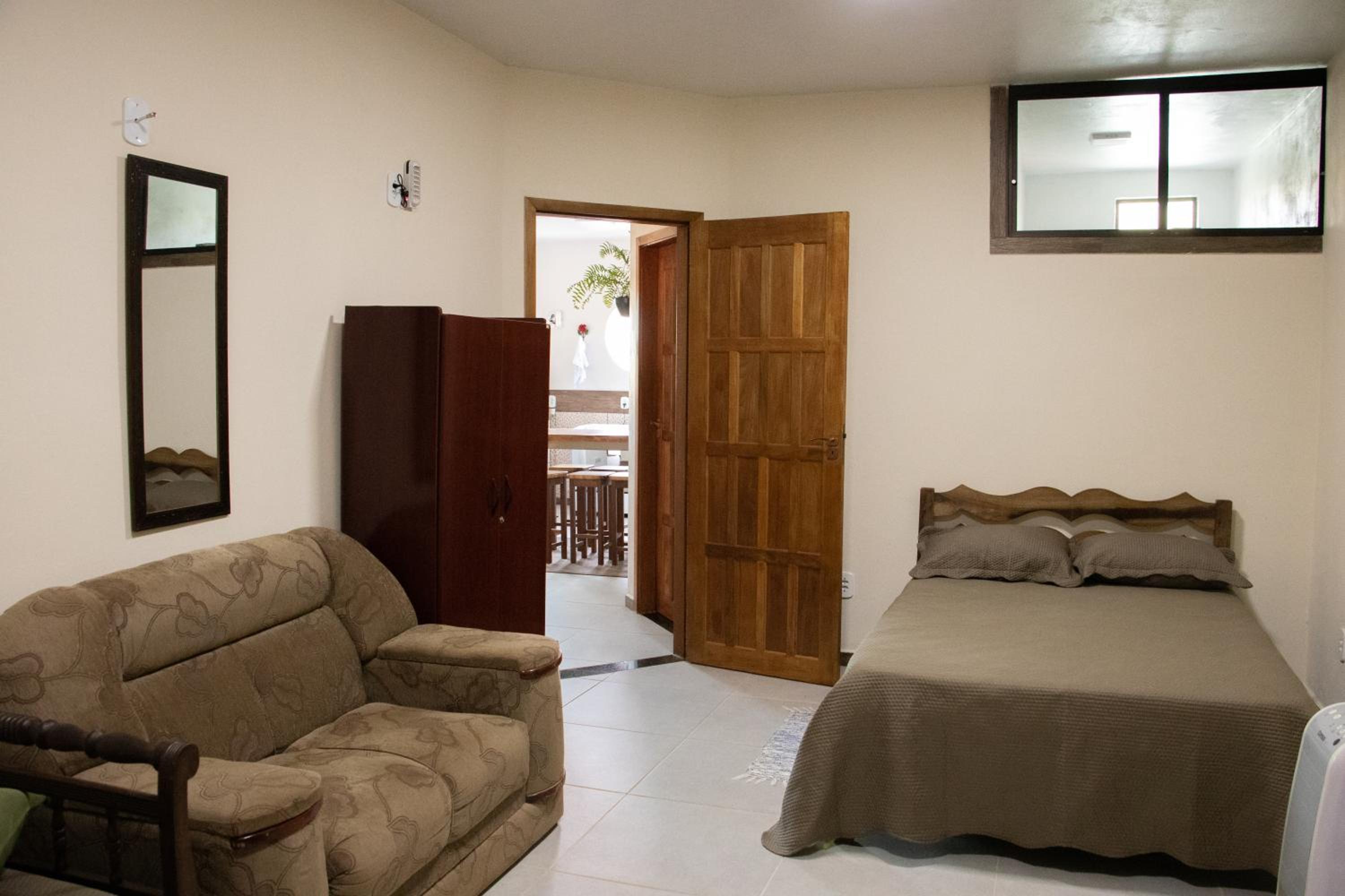 Apartment with Mountain View - Photo 10
