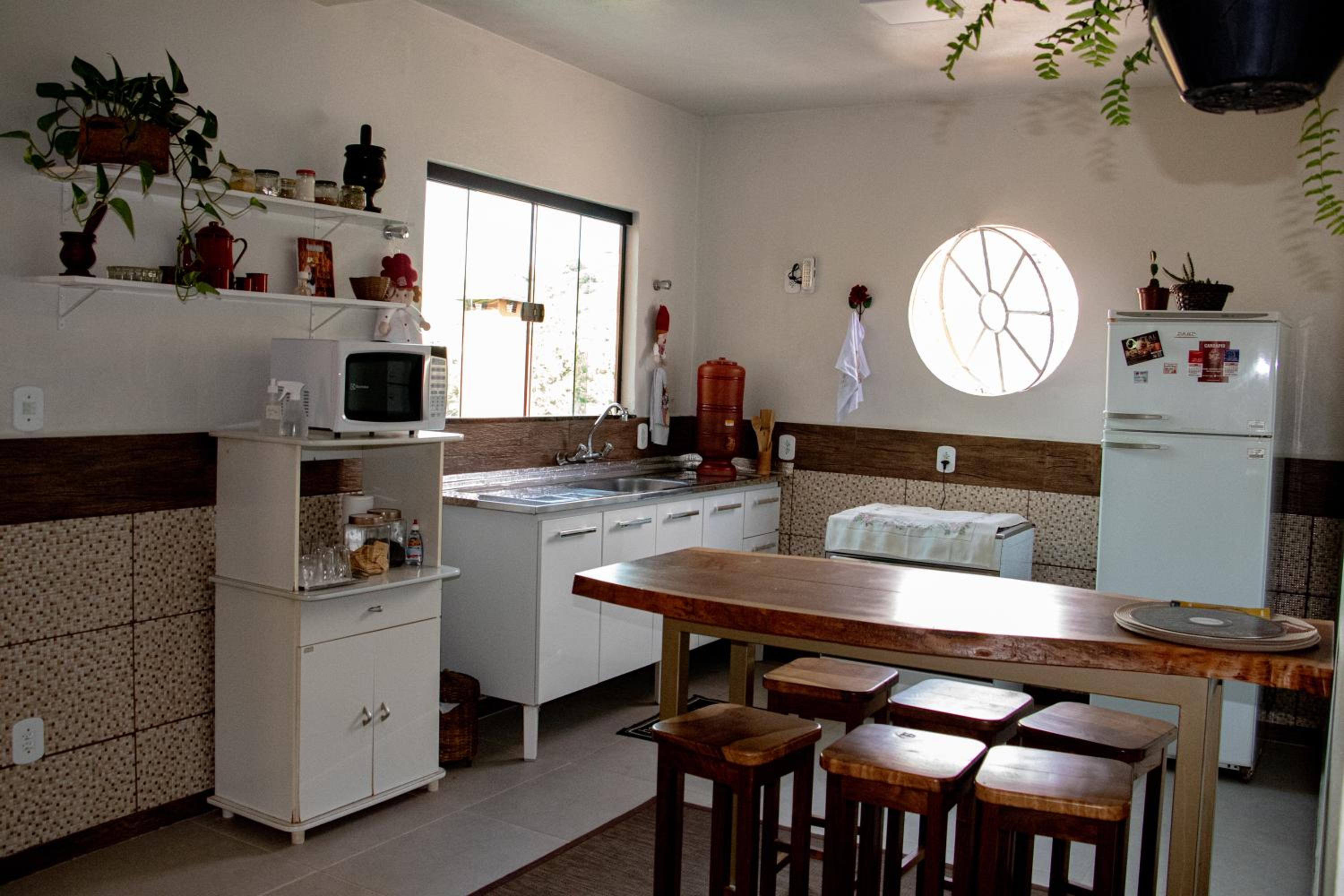 Apartment with Mountain View - Photo 14