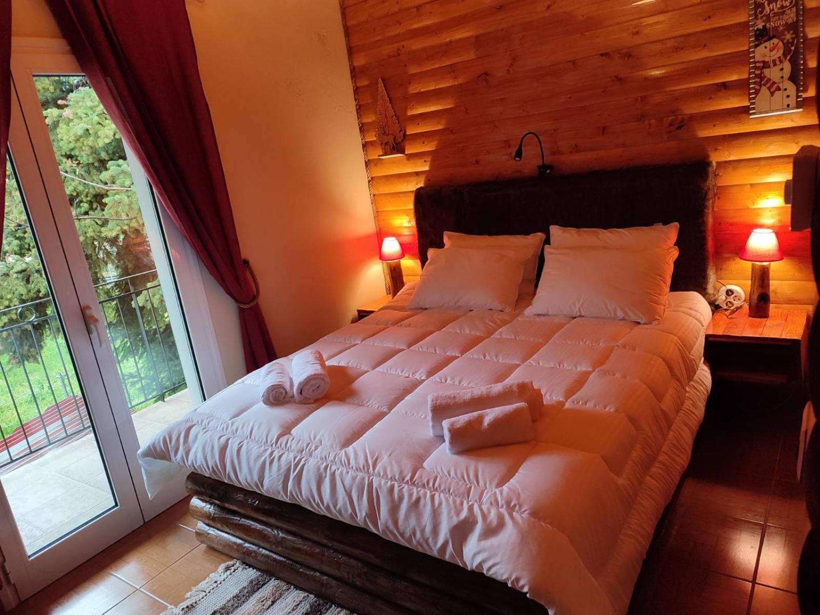 Double Room - Photo 1
