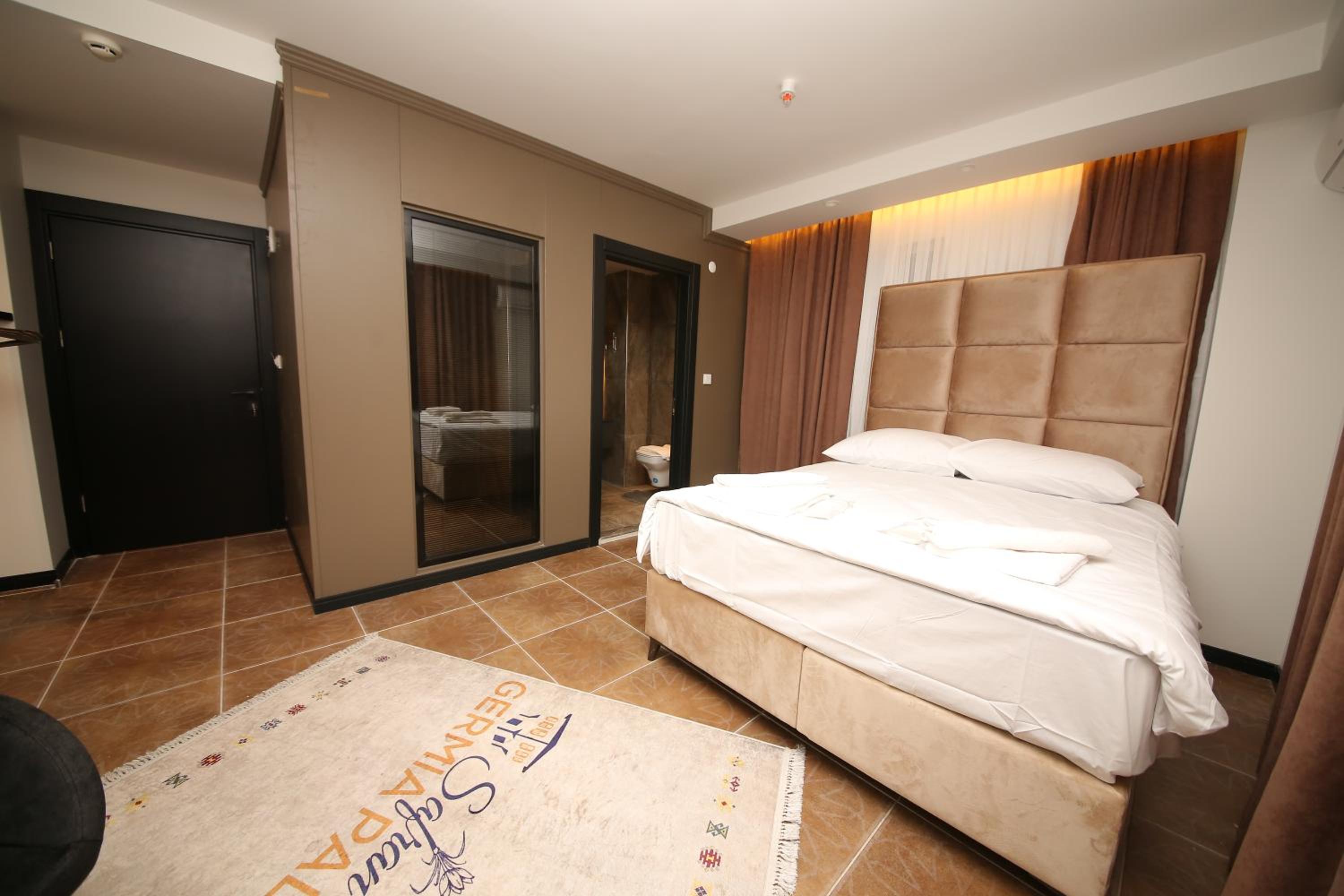 Deluxe Junior Suite