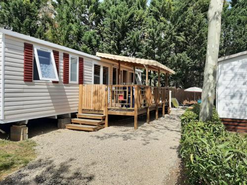 Mobile Home photo 3