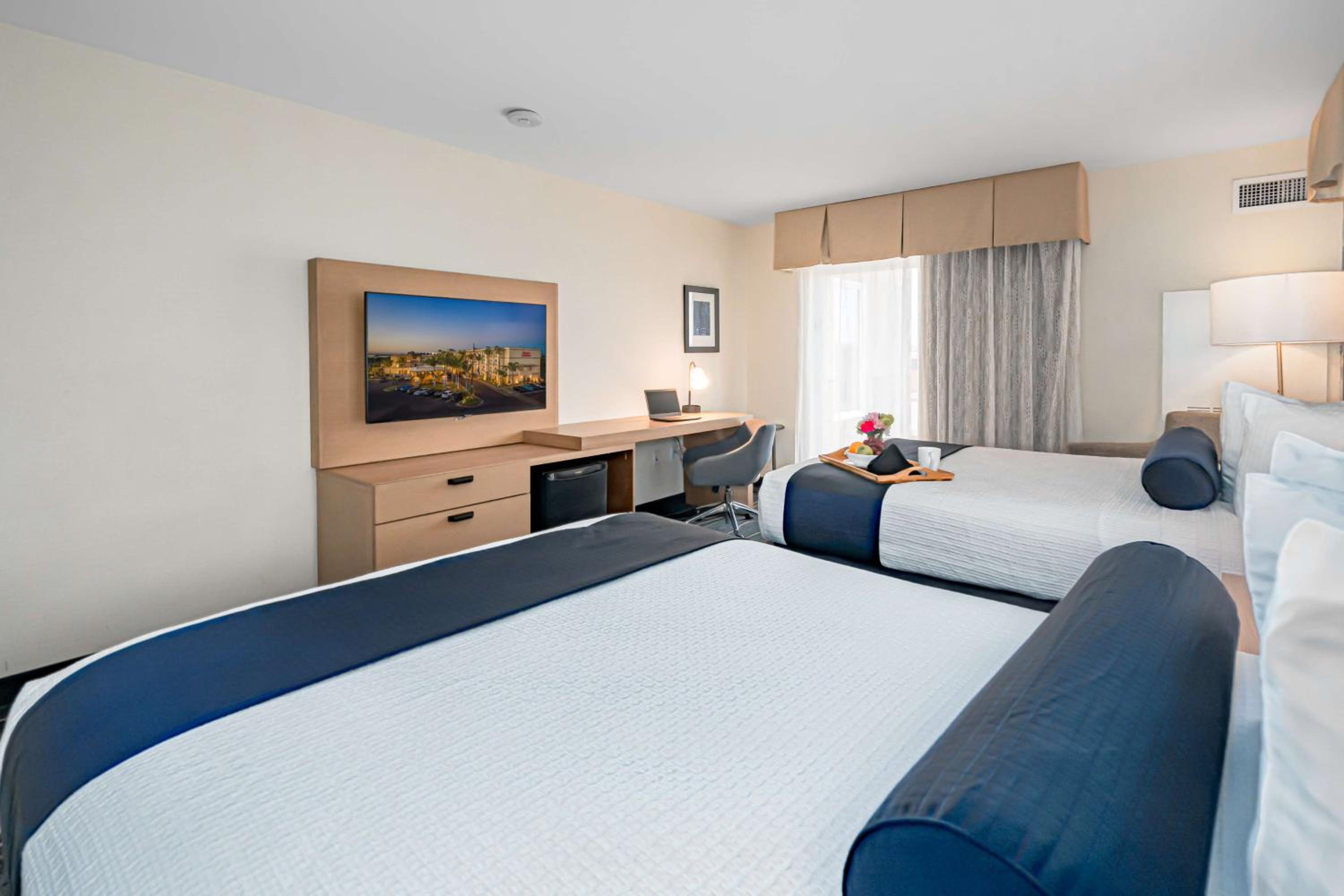 Queen Room with Two Queen Beds and Roll-In Shower - Disability Access/Communication Assistance - Photo 4