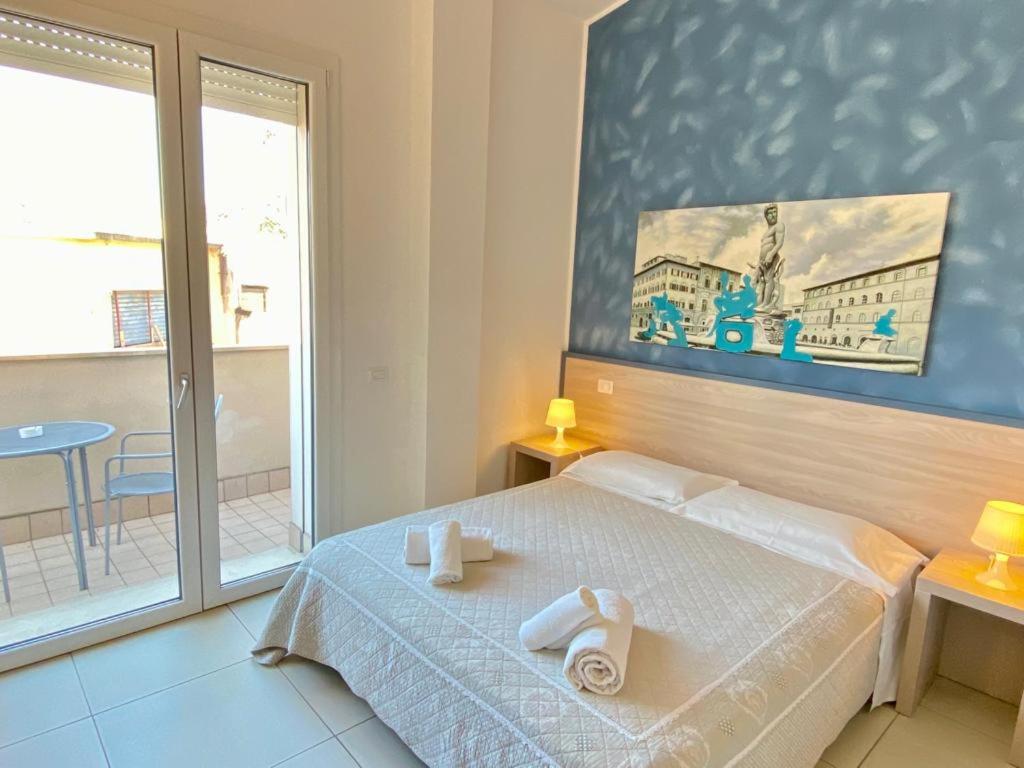Family Room with Balcony photo 1