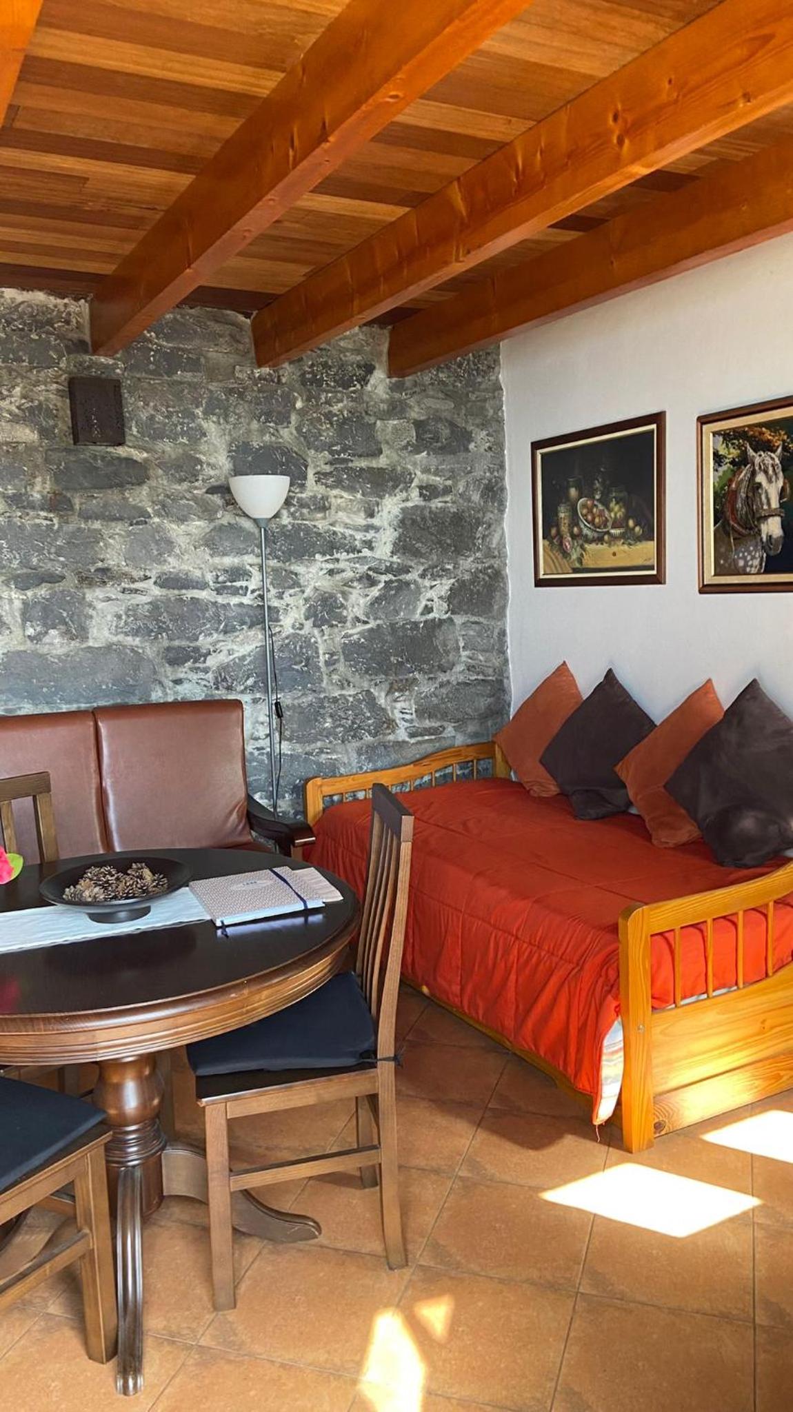 One-Bedroom House photo 2