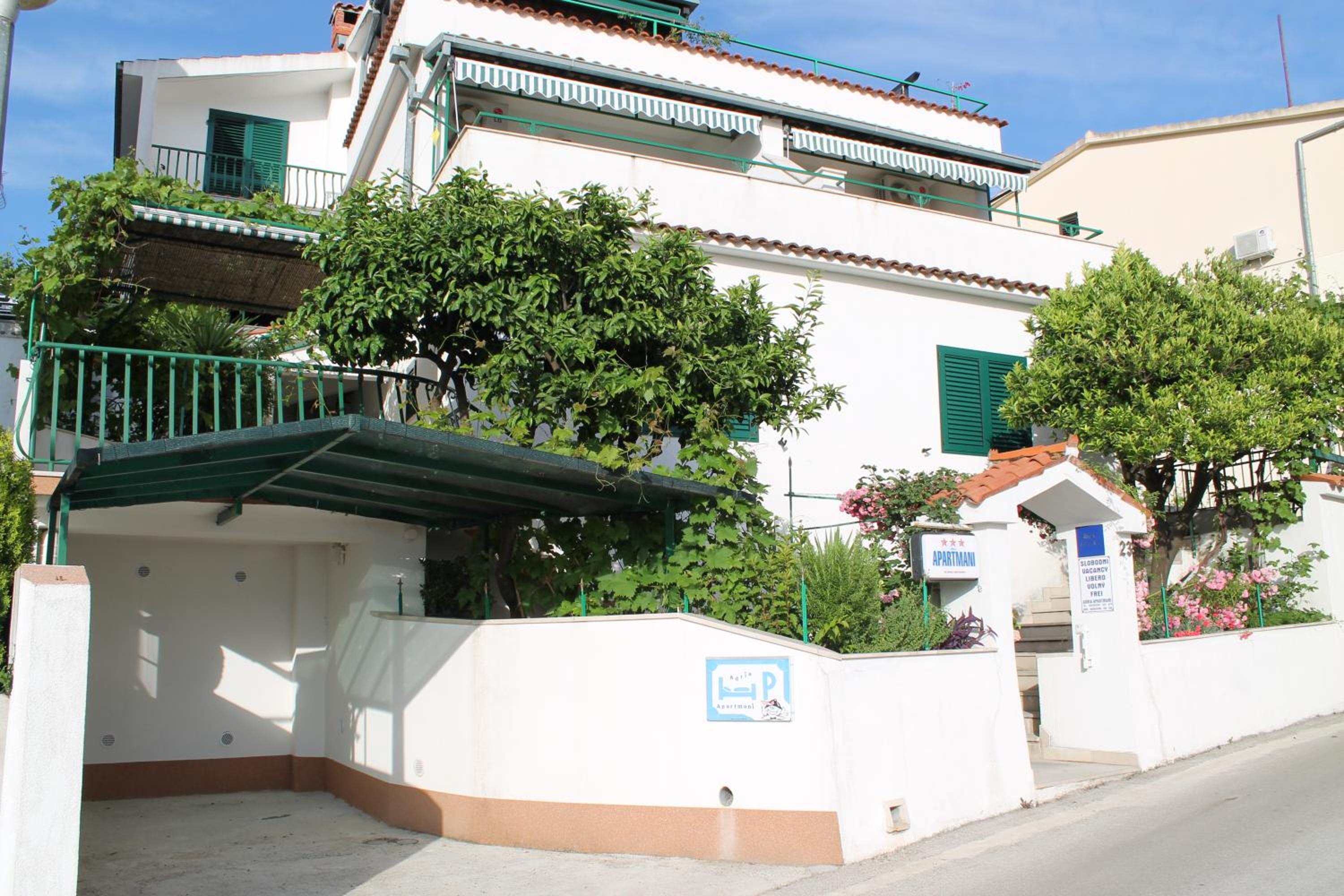 Apartment with Sea View - Photo 40