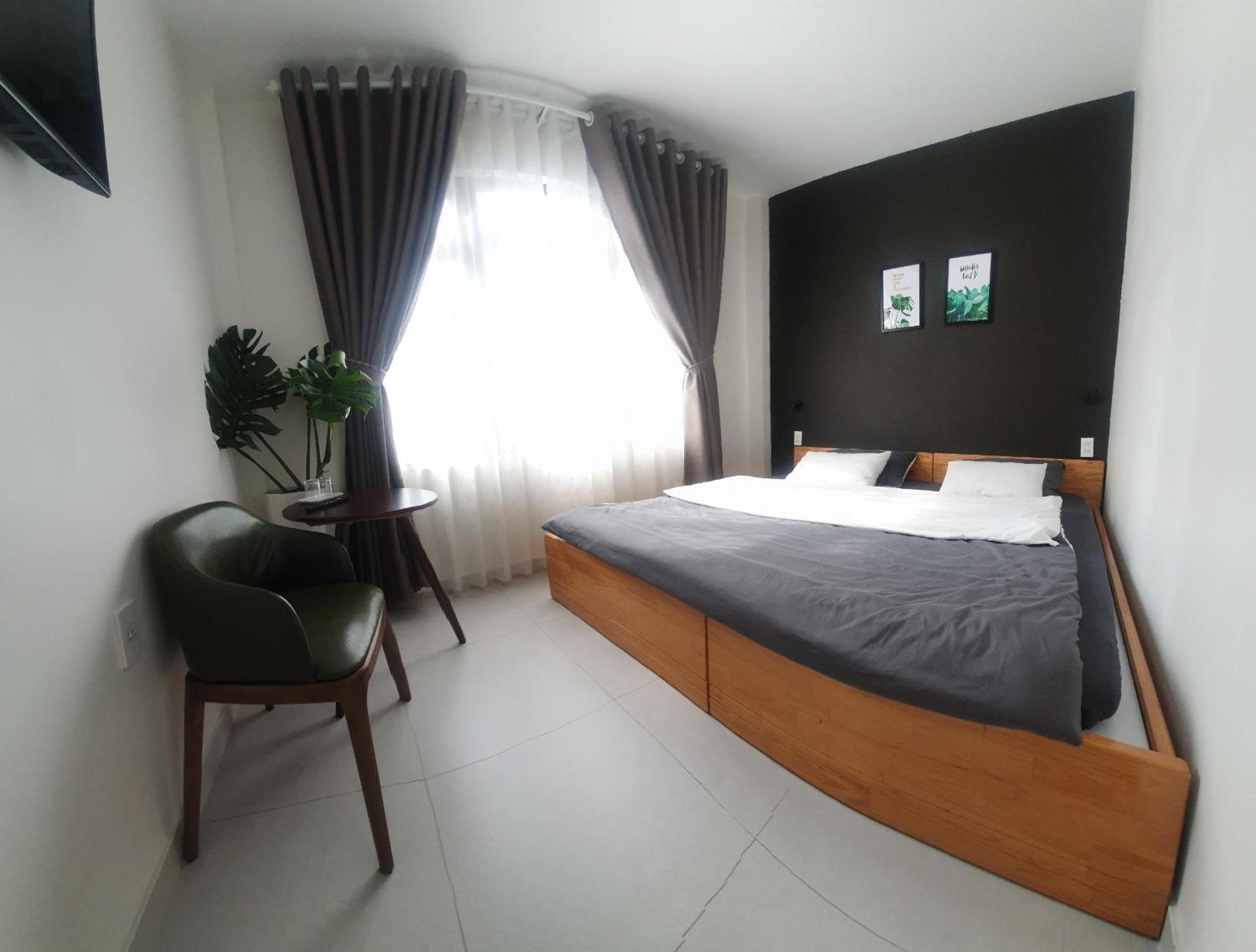 Deluxe Double Room (2 Adults + 1 Child) photo 1