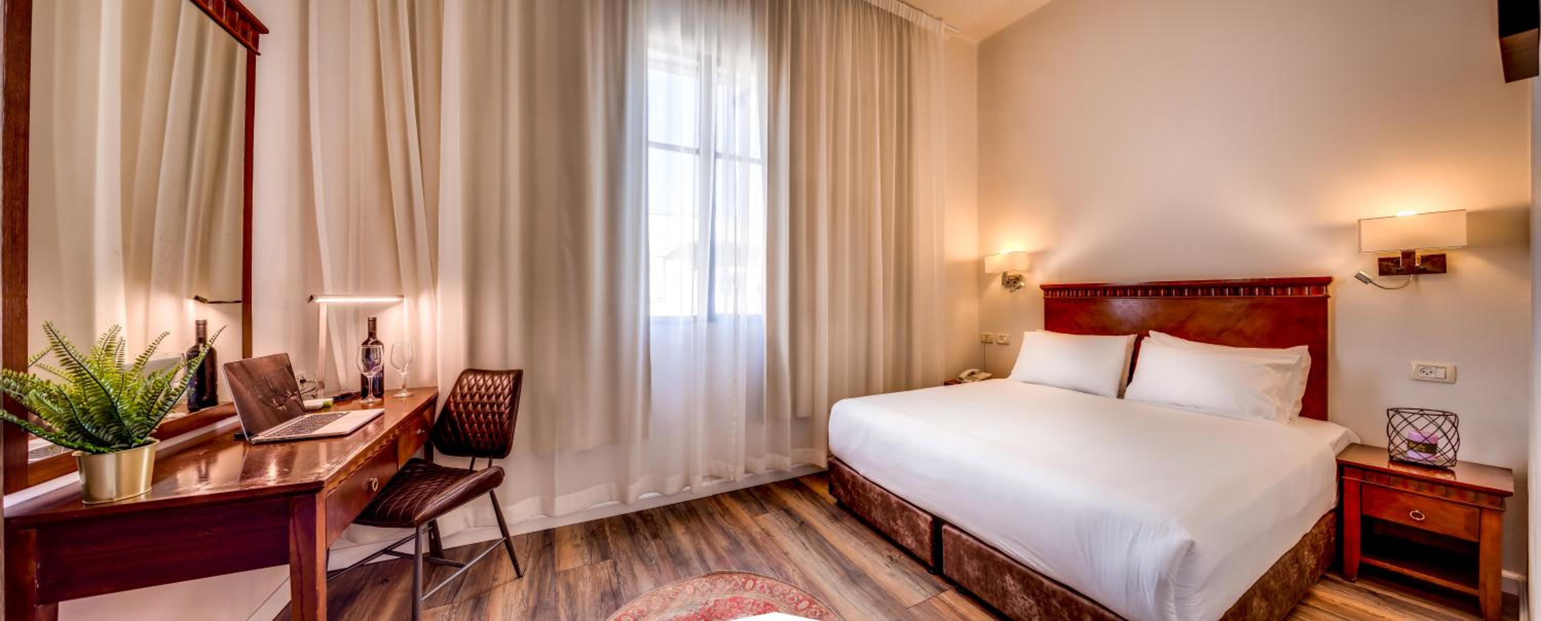 Superior Double or Twin Room - Photo 9