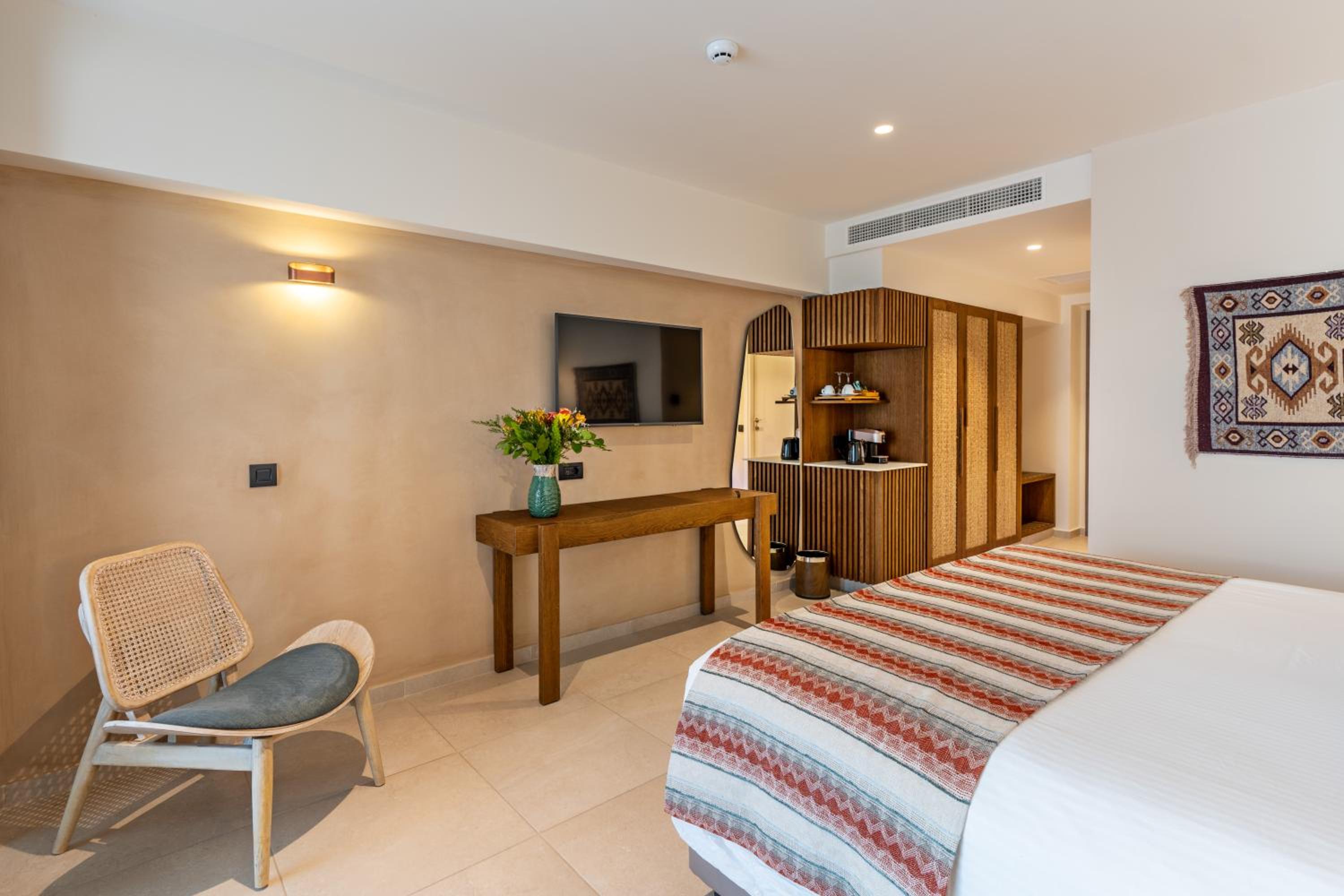 Superior Junior Suite - Photo 7