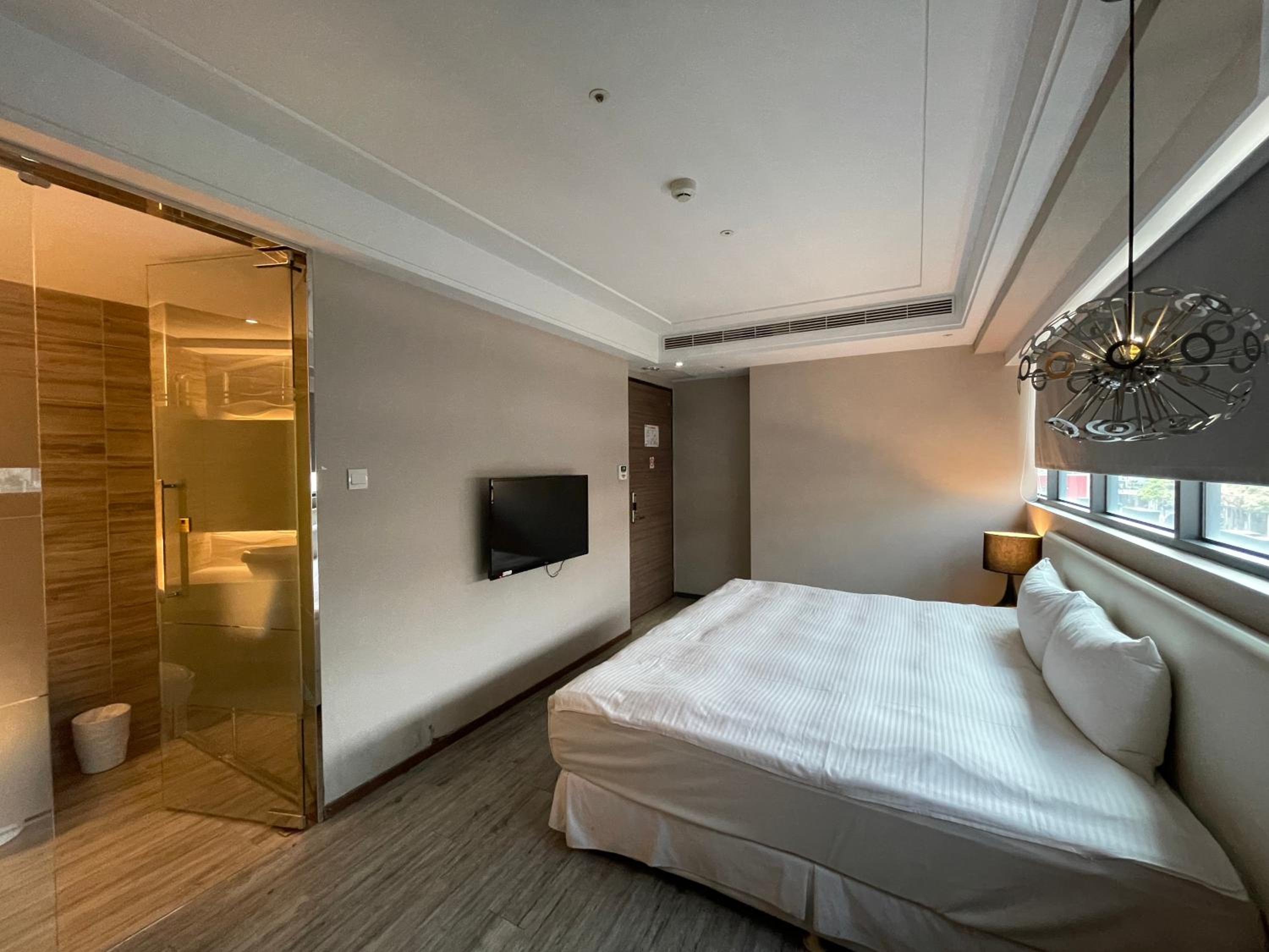 Standard Double Room - Photo 3
