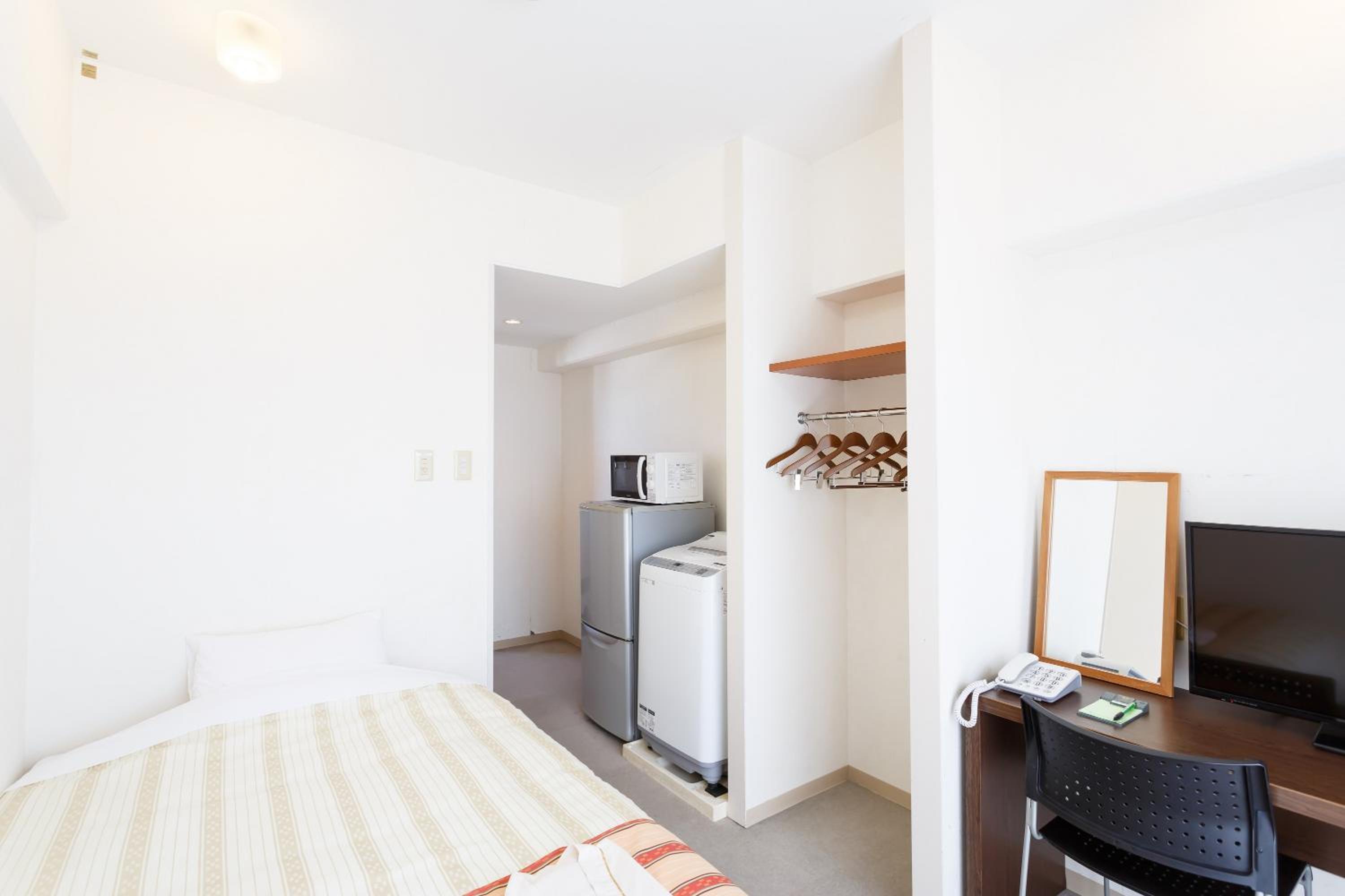 Single Room - Non-Smoking photo 3