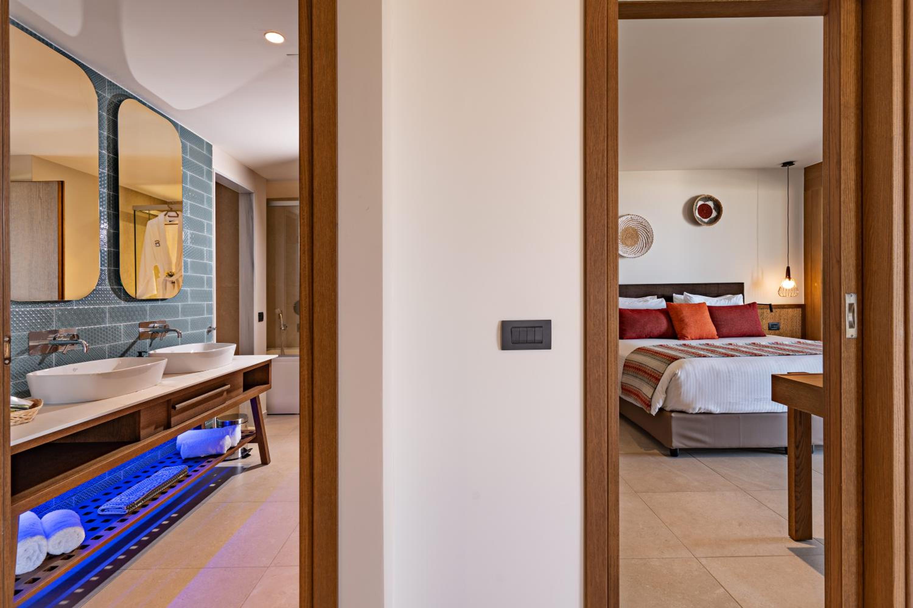 Suite - Photo 8