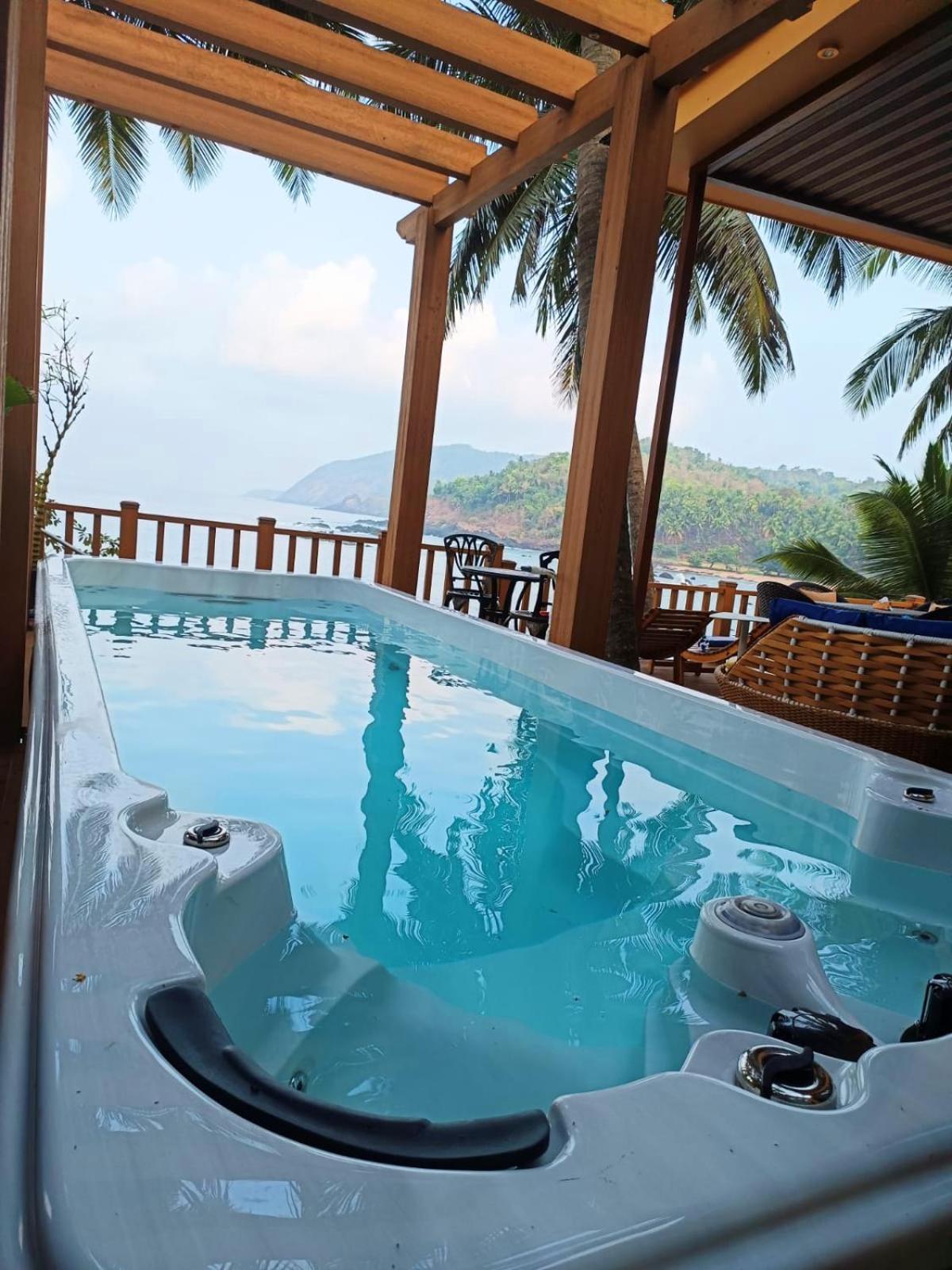 Villa With Private Pool photo 2