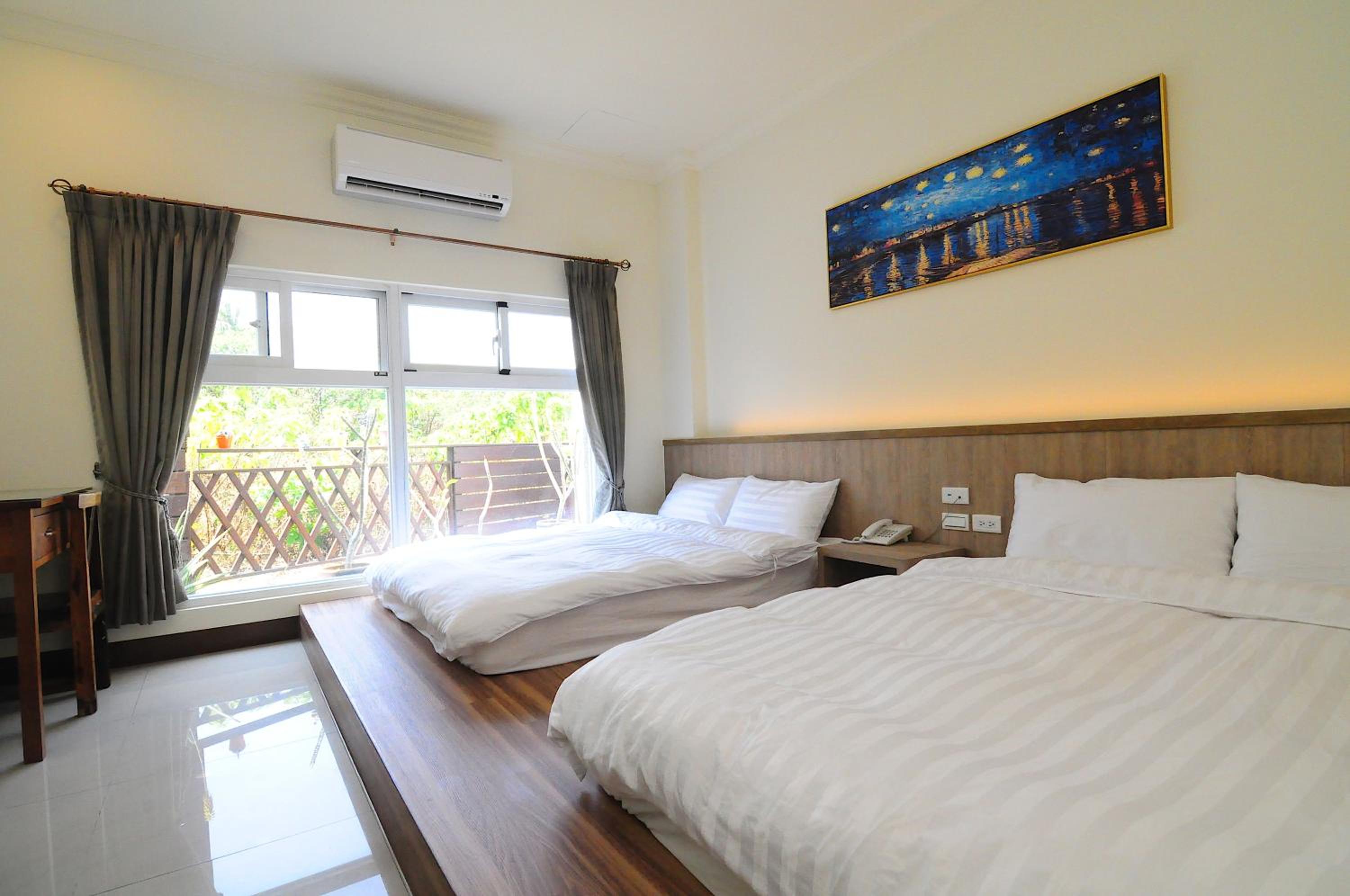 Standard Quadruple Room photo 2