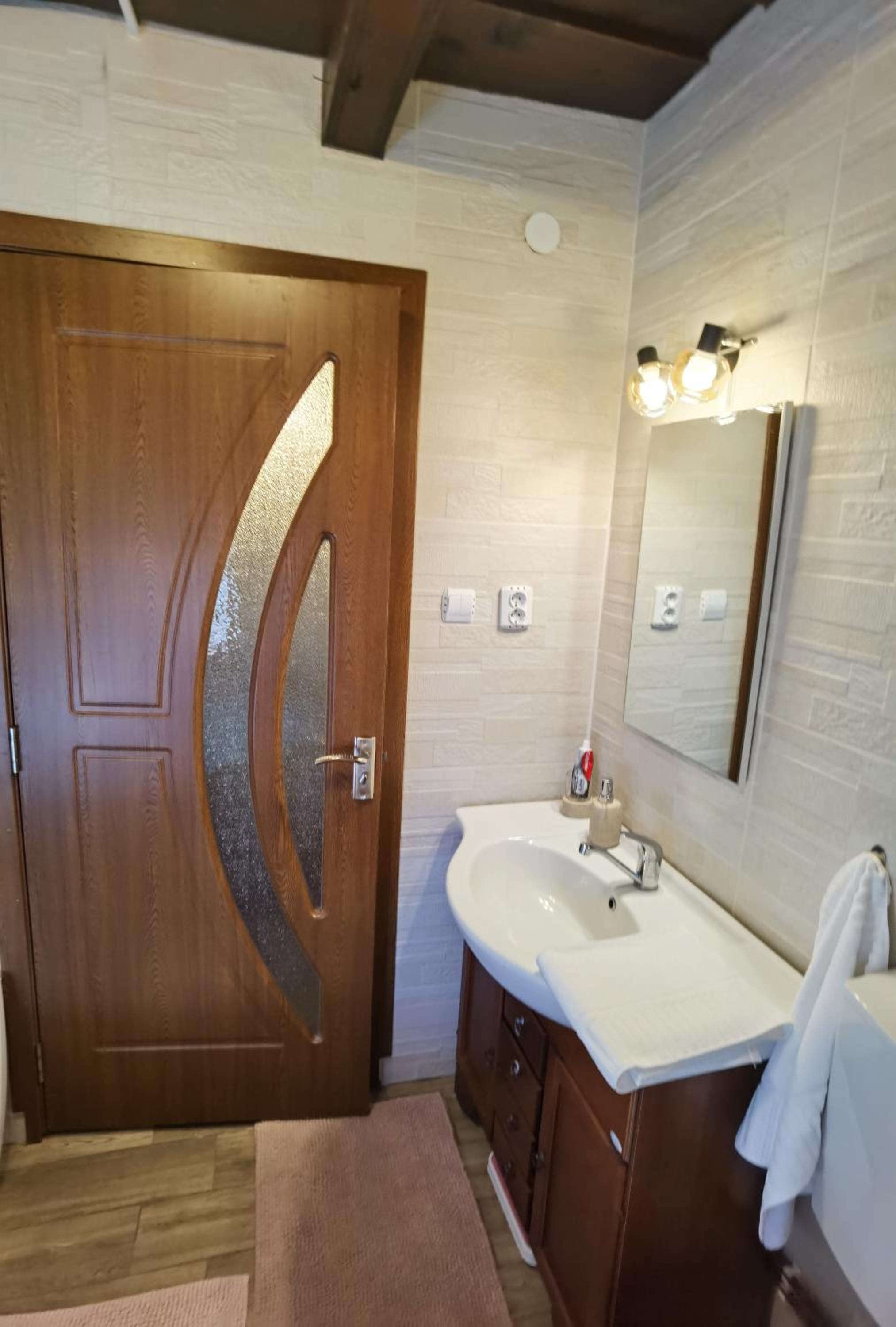 Deluxe Double Room with Extra Bed - Photo 2