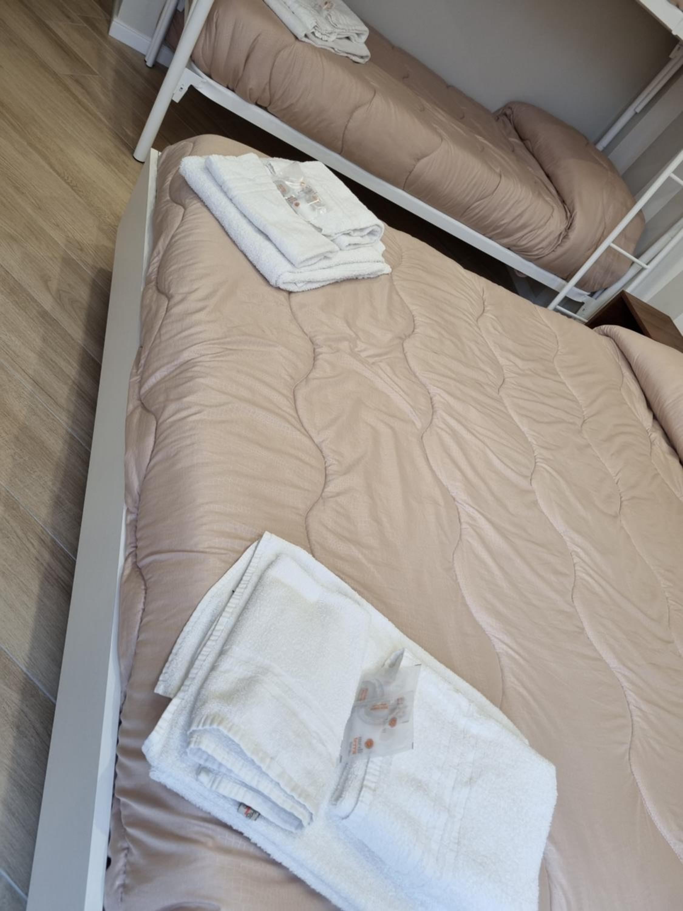 One-Bedroom House - Photo 35