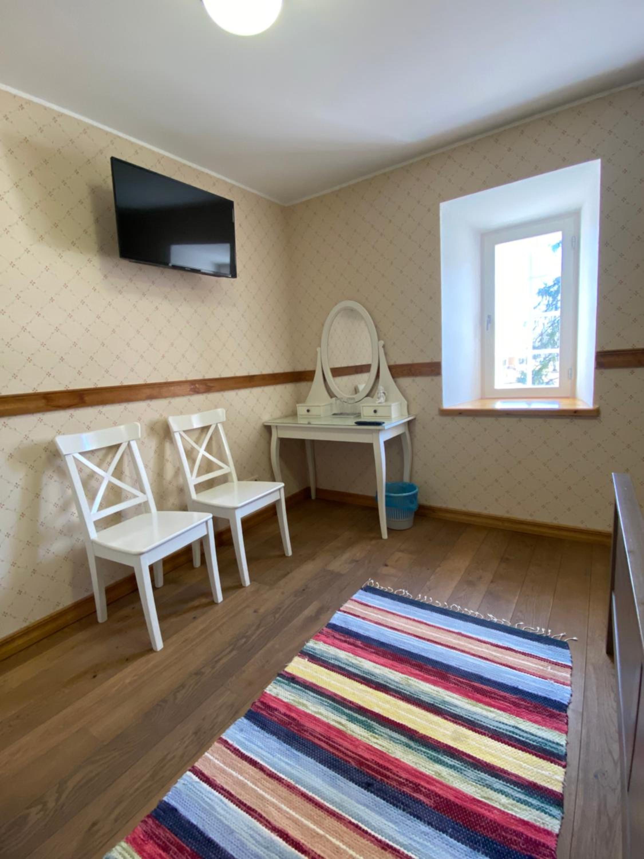 Double Room - Photo 5