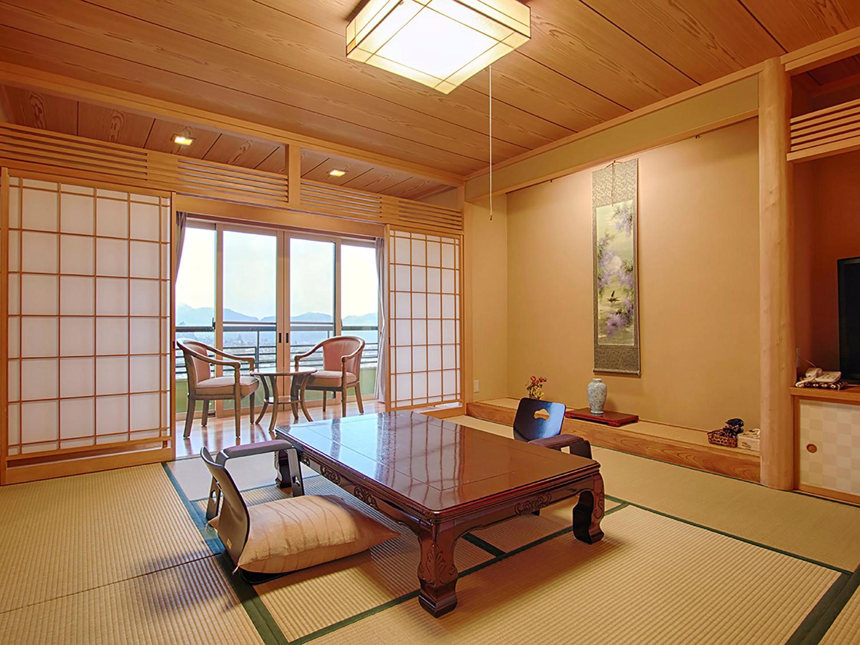 Deluxe Japanese Style Room