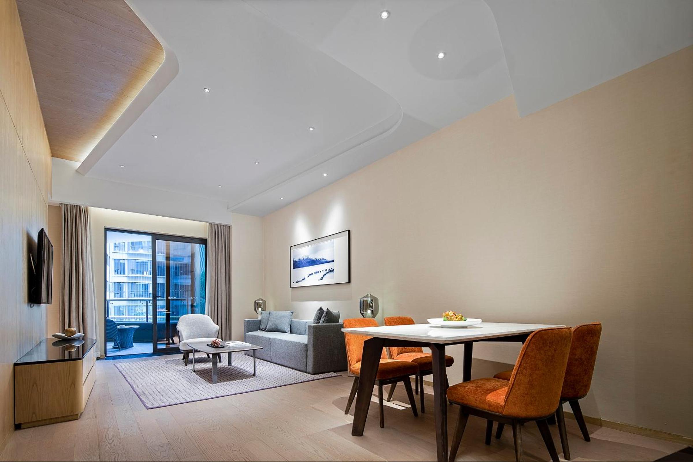 Double Room with Balcony - Photo 2
