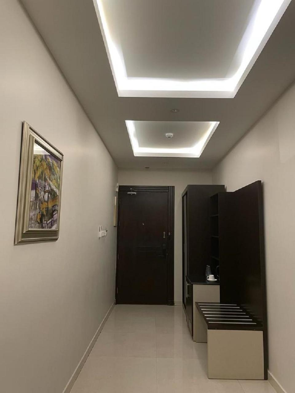 Deluxe Studio